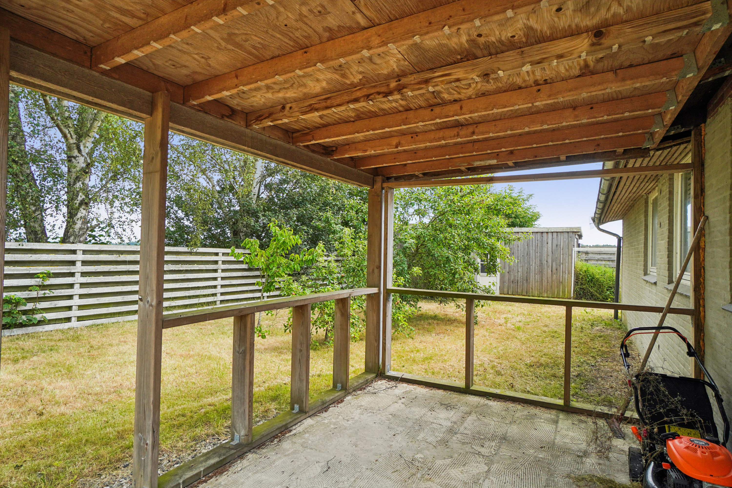 Fremhævet udendørs billede i fuldskærmstilstand. Billede af Roskildevej 20, 3650 Ølstykke