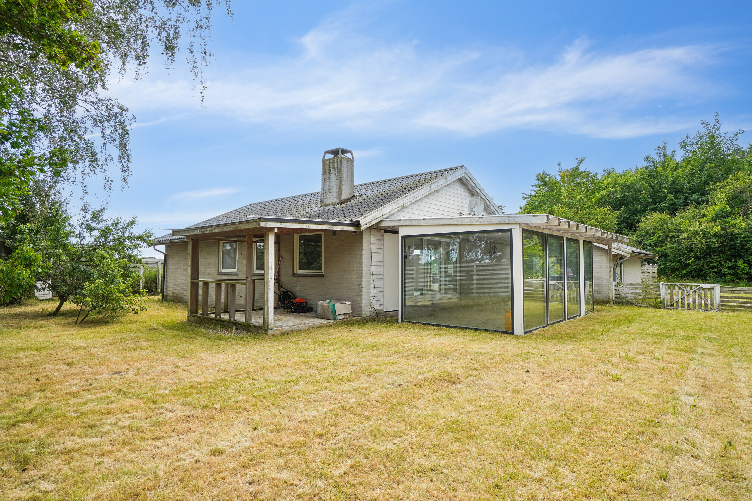 Fremhævet set fra haven billede i fuldskærmstilstand. Billede af Roskildevej 20, 3650 Ølstykke