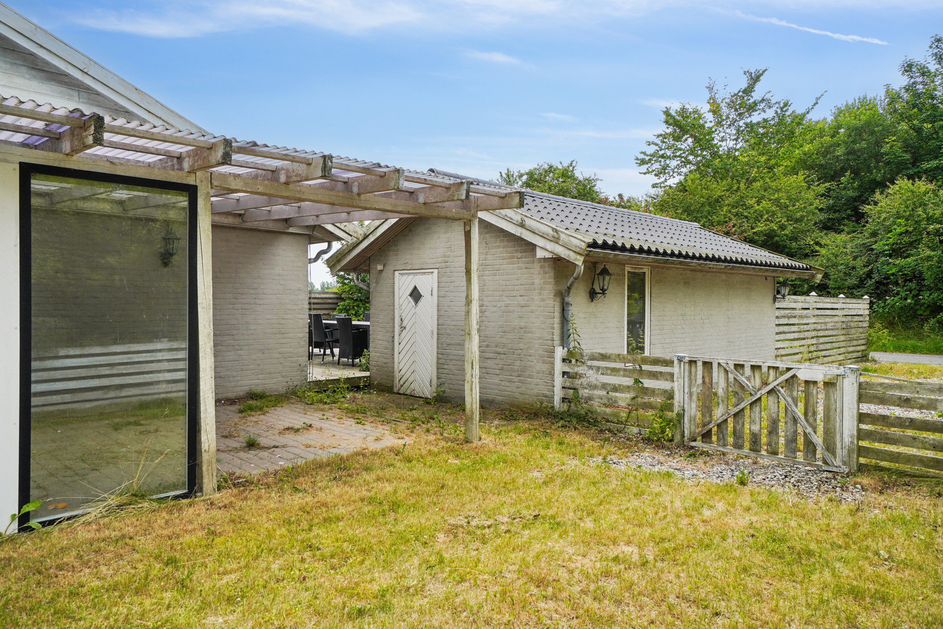 Fremhævet set fra haven billede i fuldskærmstilstand. Billede af Roskildevej 20, 3650 Ølstykke