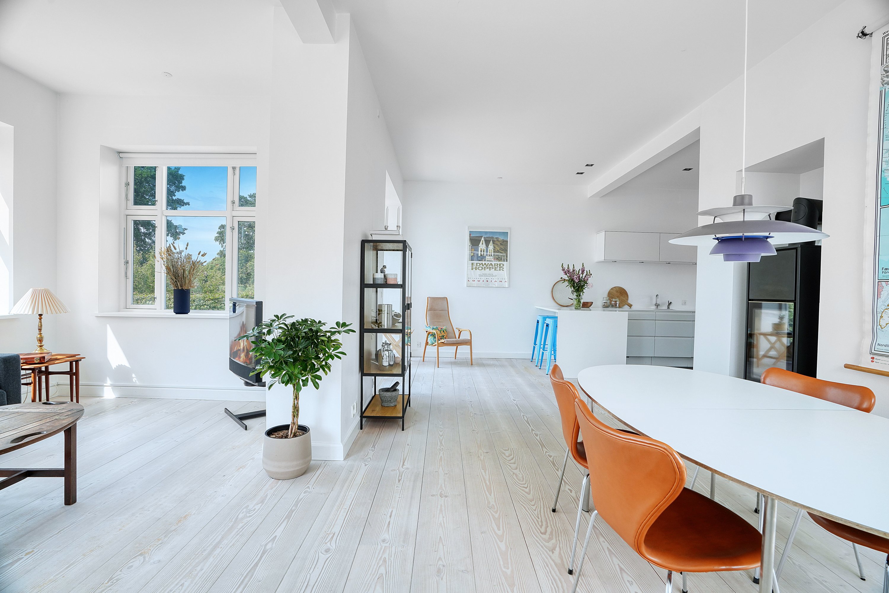 Fremhævet spisestue billede i fuldskærmstilstand. Billede af Søvænget 23, 3100 Hornbæk