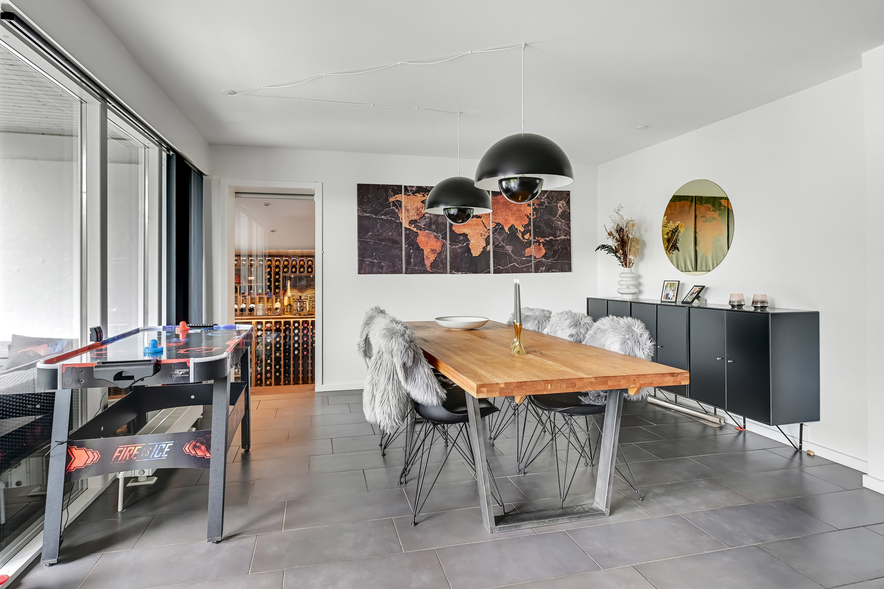 Fremhævet stue billede i fuldskærmstilstand. Billede af Mågevænget 3, Hjerting, 6710 Esbjerg V