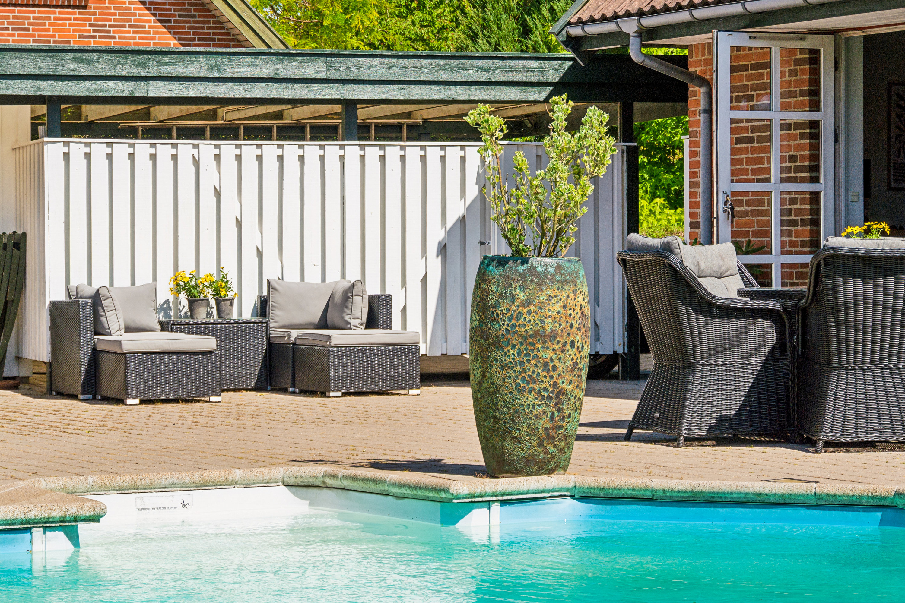 Fremhævet terrasse billede i fuldskærmstilstand. Billede af Gartnerbakken 5, 2625 Vallensbæk