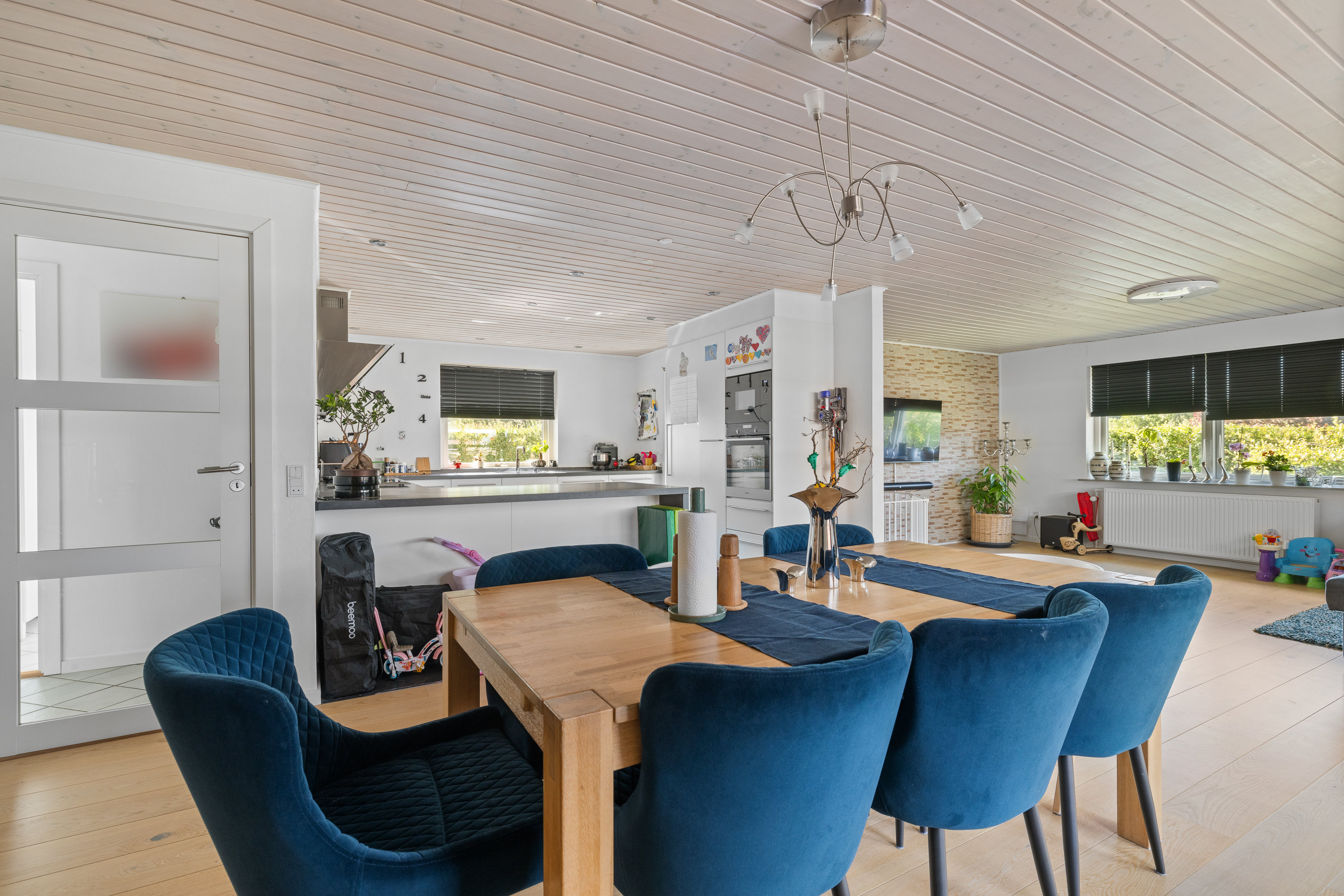 Fremhævet stue billede i fuldskærmstilstand. Billede af Granvænget 16, Brobyværk, 5672 Broby