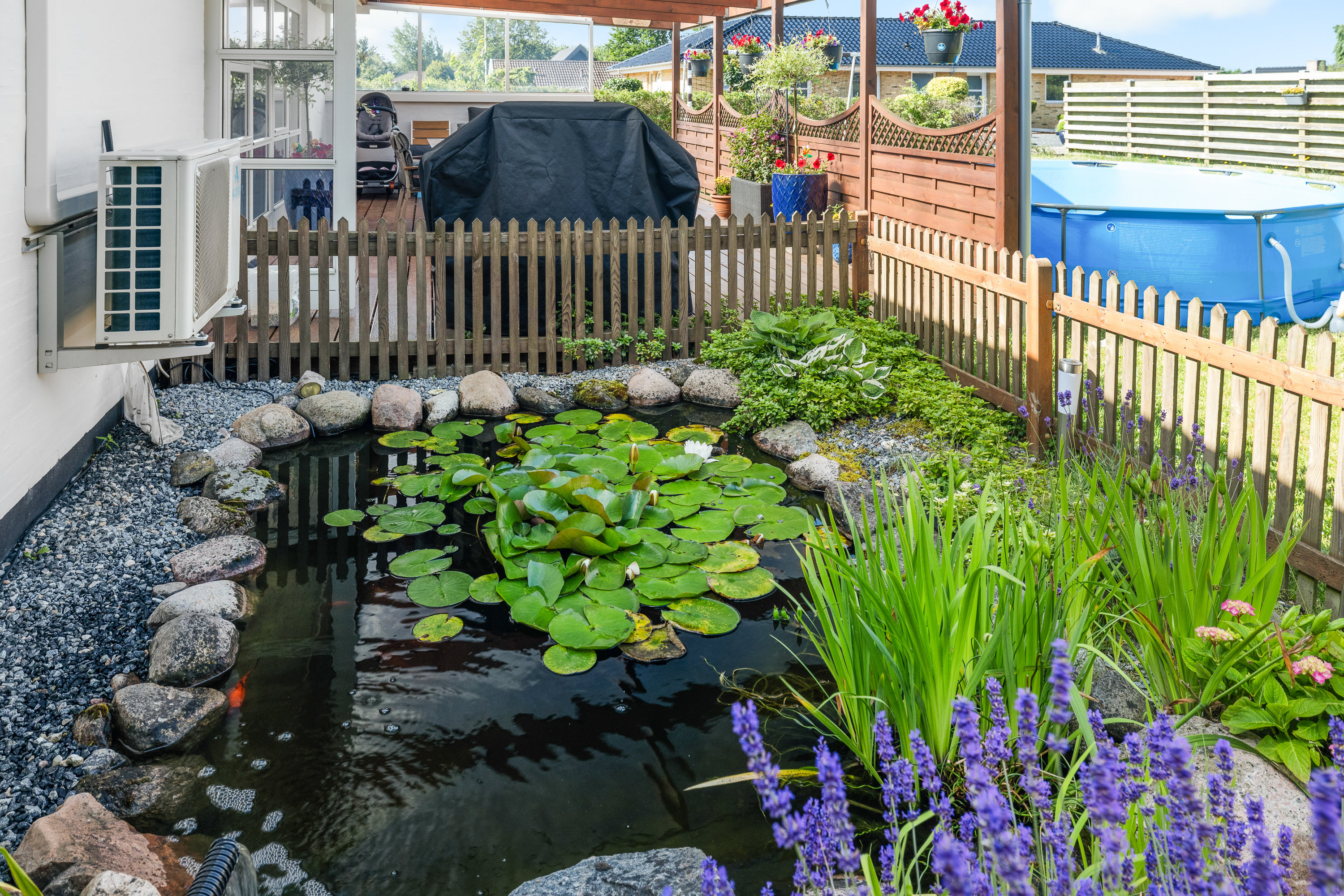 Fremhævet terrasse billede i fuldskærmstilstand. Billede af Granvænget 16, Brobyværk, 5672 Broby