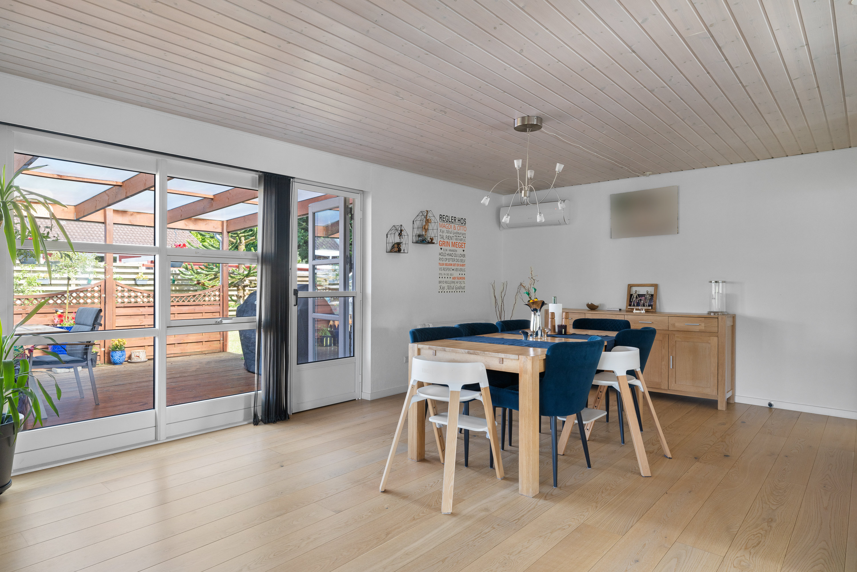 Fremhævet stue billede i fuldskærmstilstand. Billede af Granvænget 16, Brobyværk, 5672 Broby