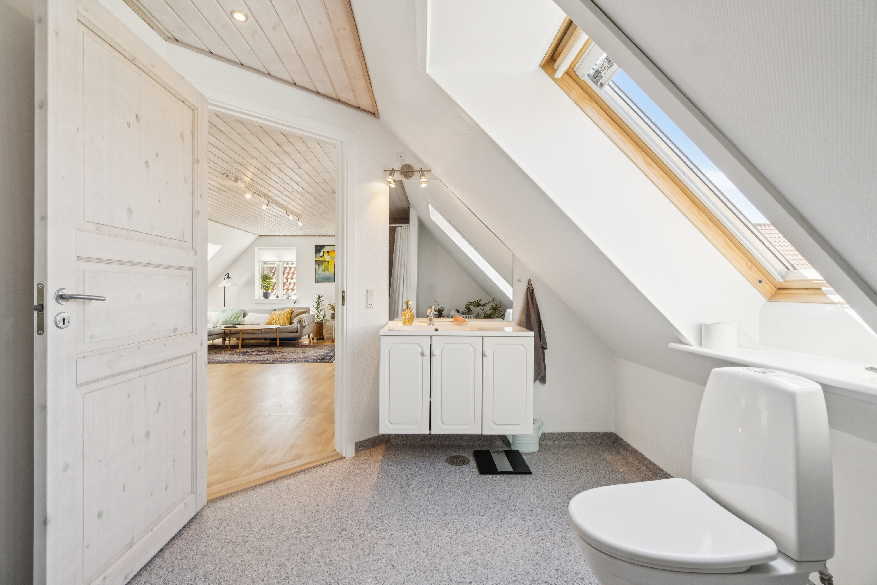 Fremhævet badeværelse billede i fuldskærmstilstand. Billede af Østre Messegade 9A, 2650 Hvidovre