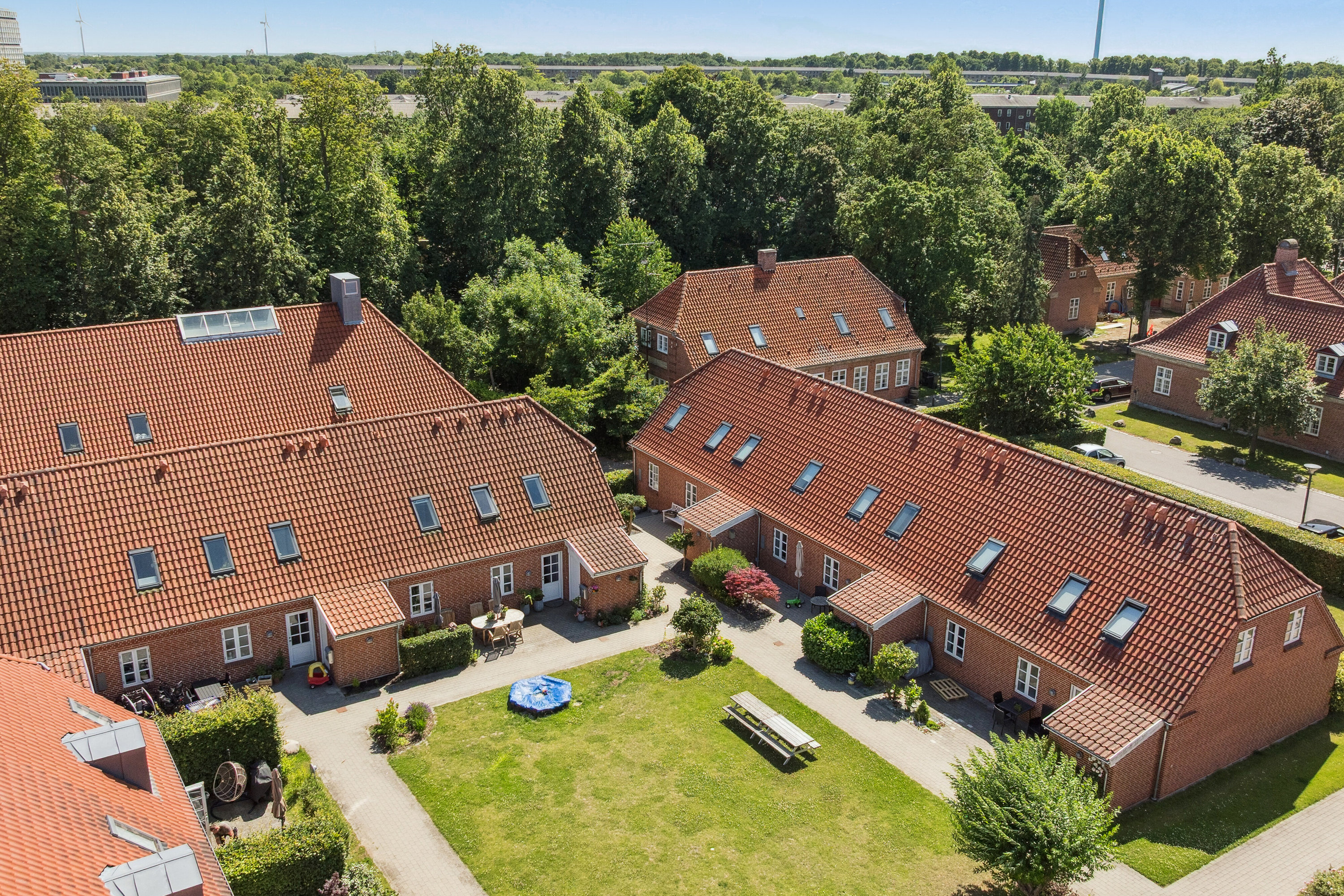 Fremhævet udendørs billede i fuldskærmstilstand. Billede af Østre Messegade 9A, 2650 Hvidovre