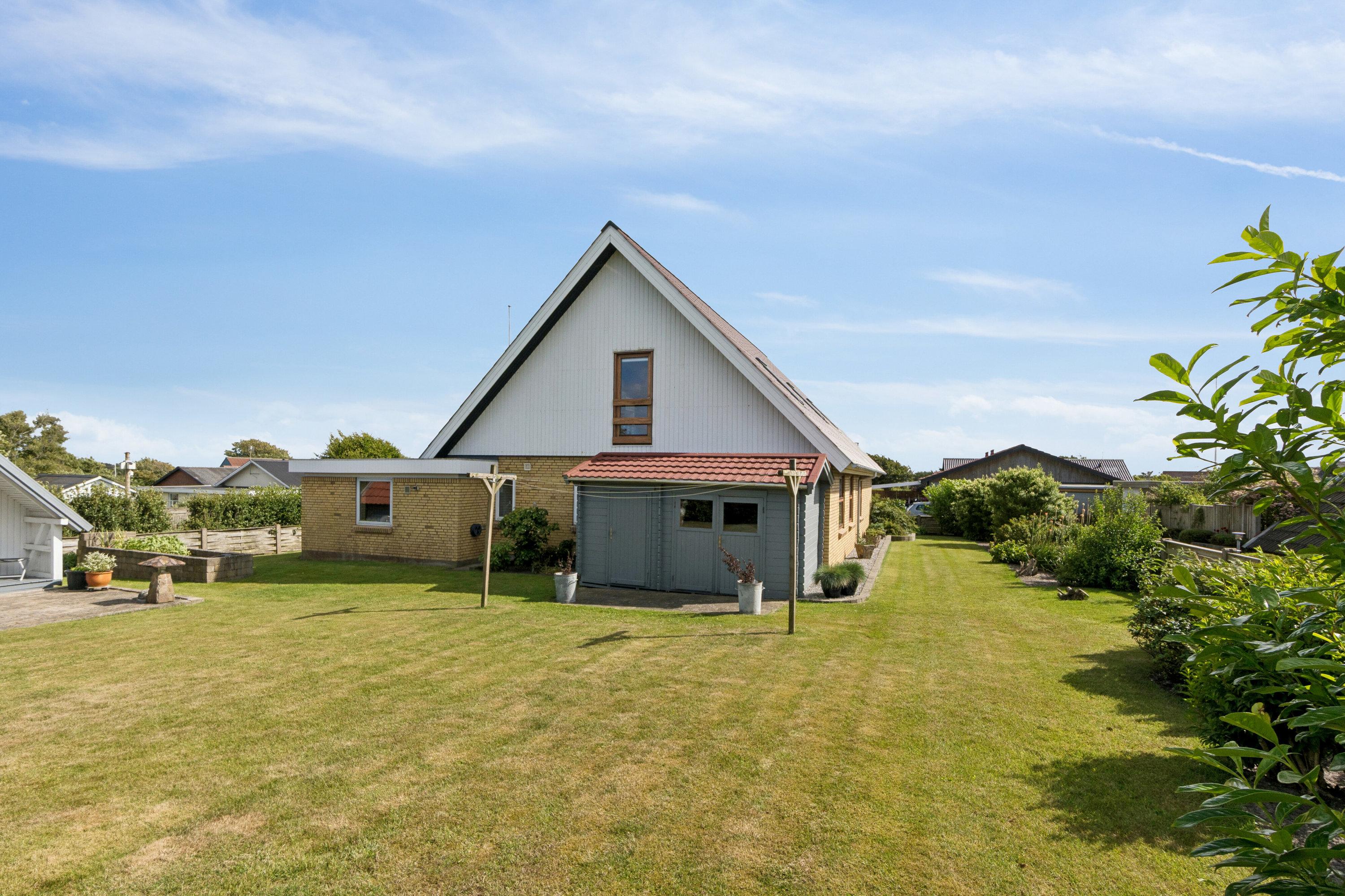 Fremhævet set fra haven billede i fuldskærmstilstand. Billede af Bøgebakken 22, Ræhr, 7730 Hanstholm