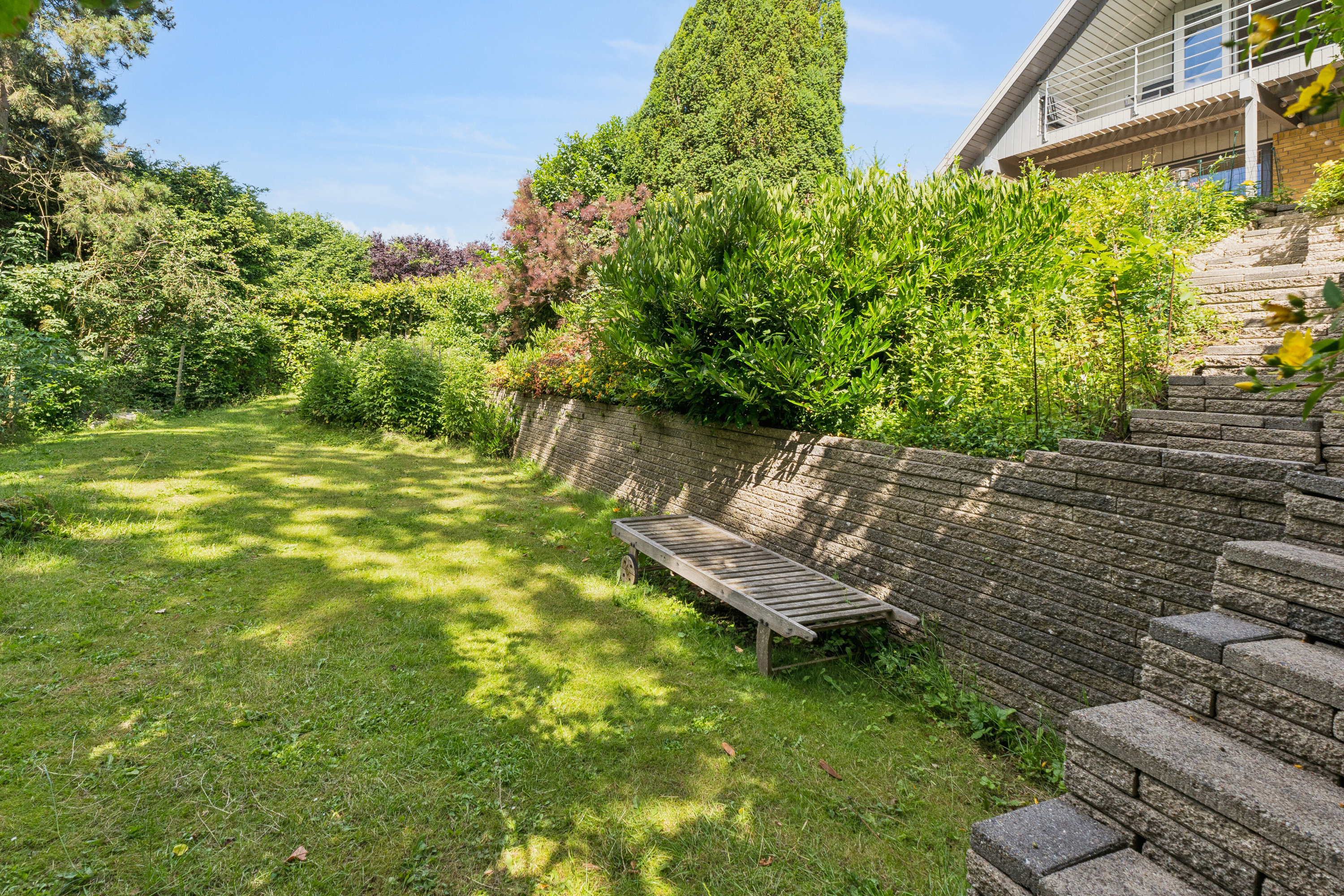 Fremhævet have billede i fuldskærmstilstand. Billede af Åsumvej 129, 5240 Odense NØ