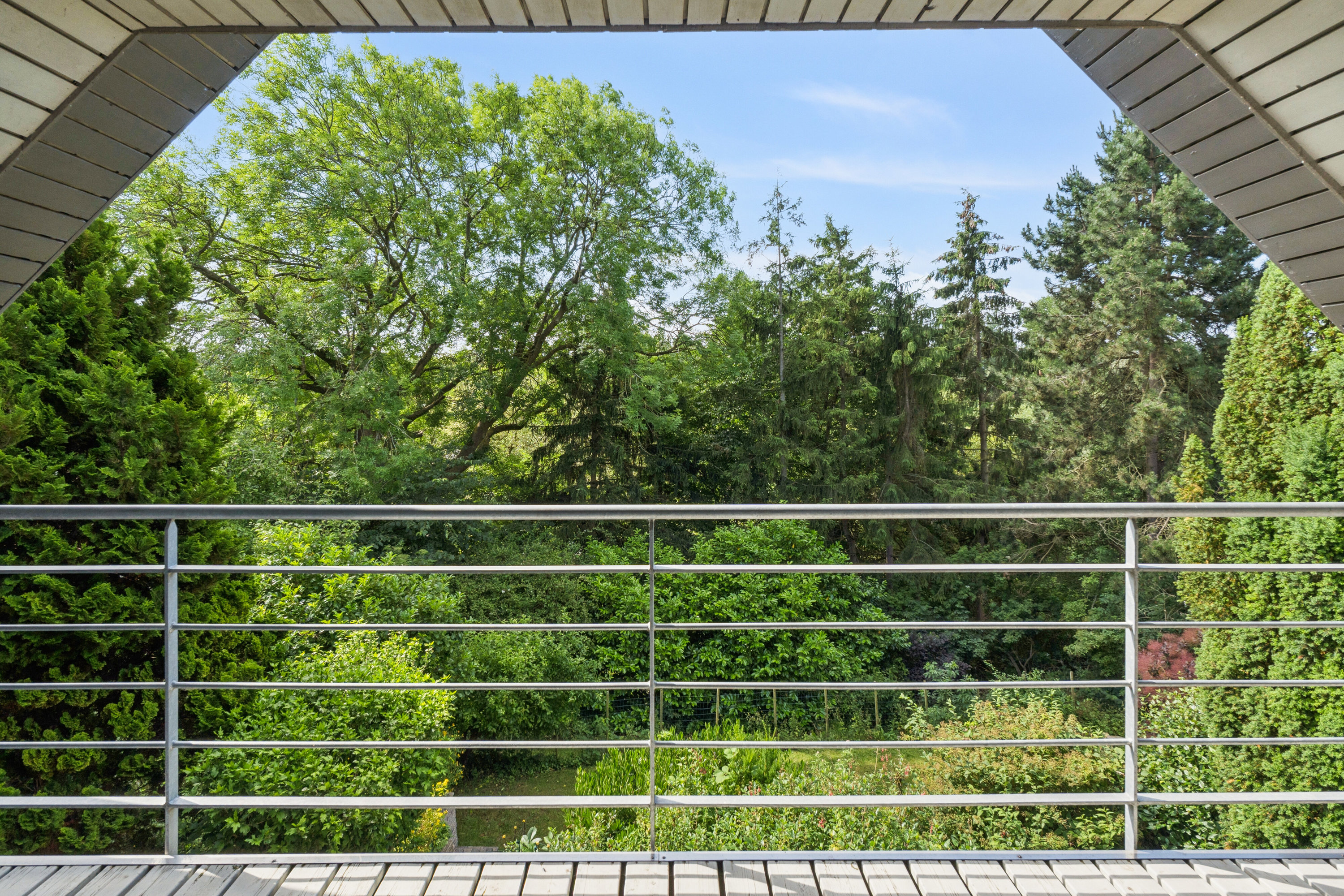 Miniaturebillede 1: udendørs. Billede af Åsumvej 129, 5240 Odense NØ