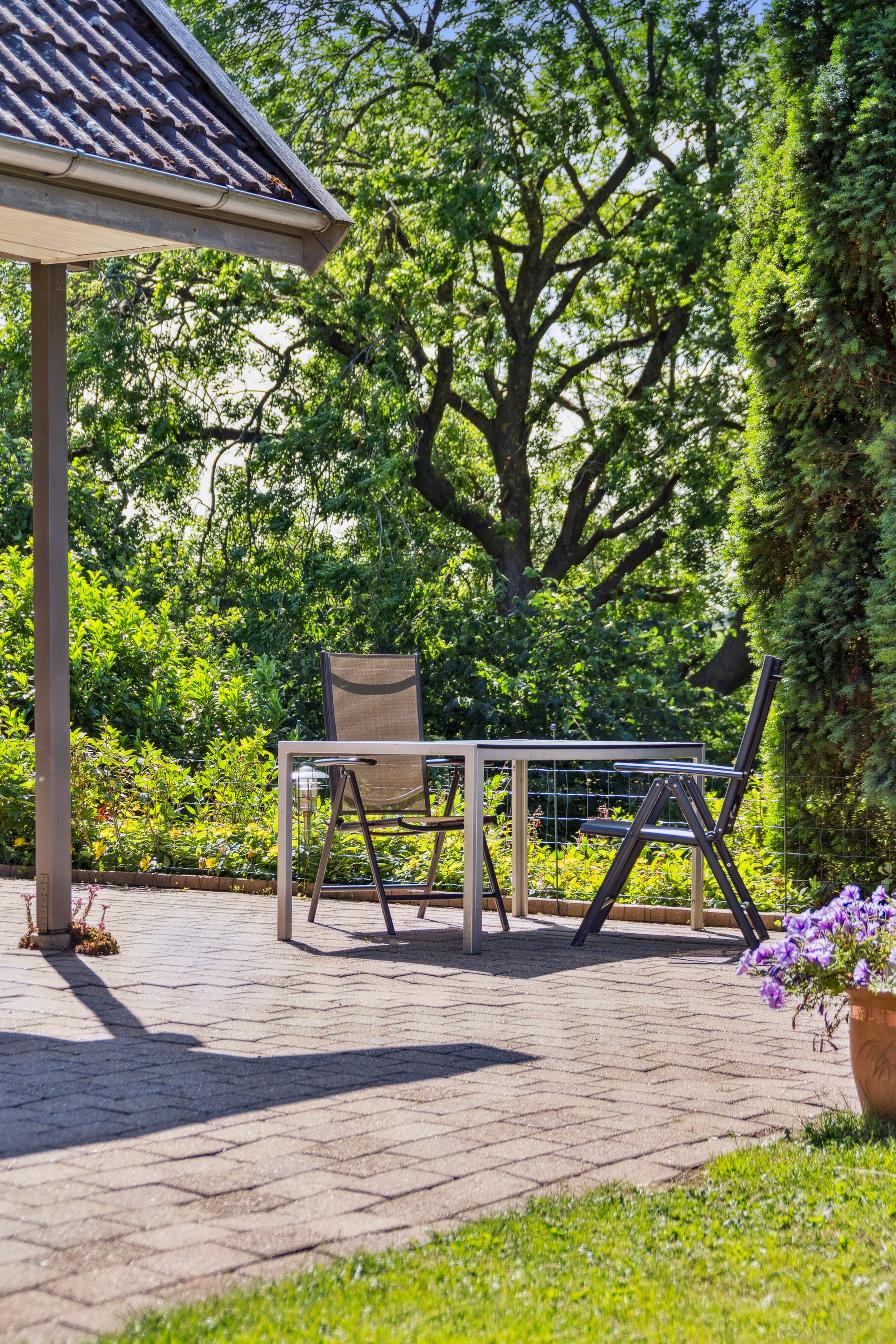 Fremhævet terrasse billede i fuldskærmstilstand. Billede af Åsumvej 129, 5240 Odense NØ