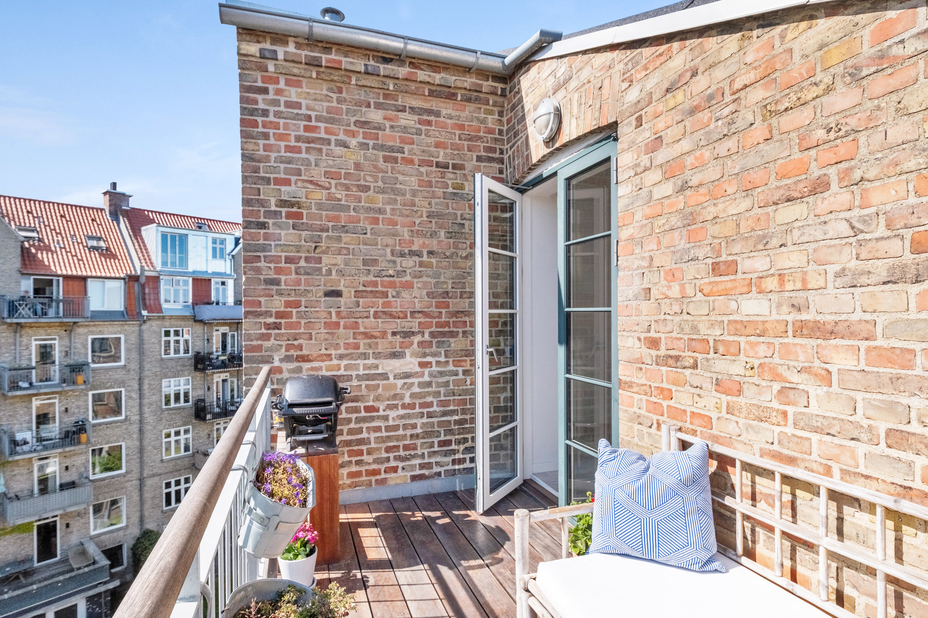 Fremhævet altan billede i fuldskærmstilstand. Billede af Grønnegade 77B, 5. tv., 8000 Aarhus C