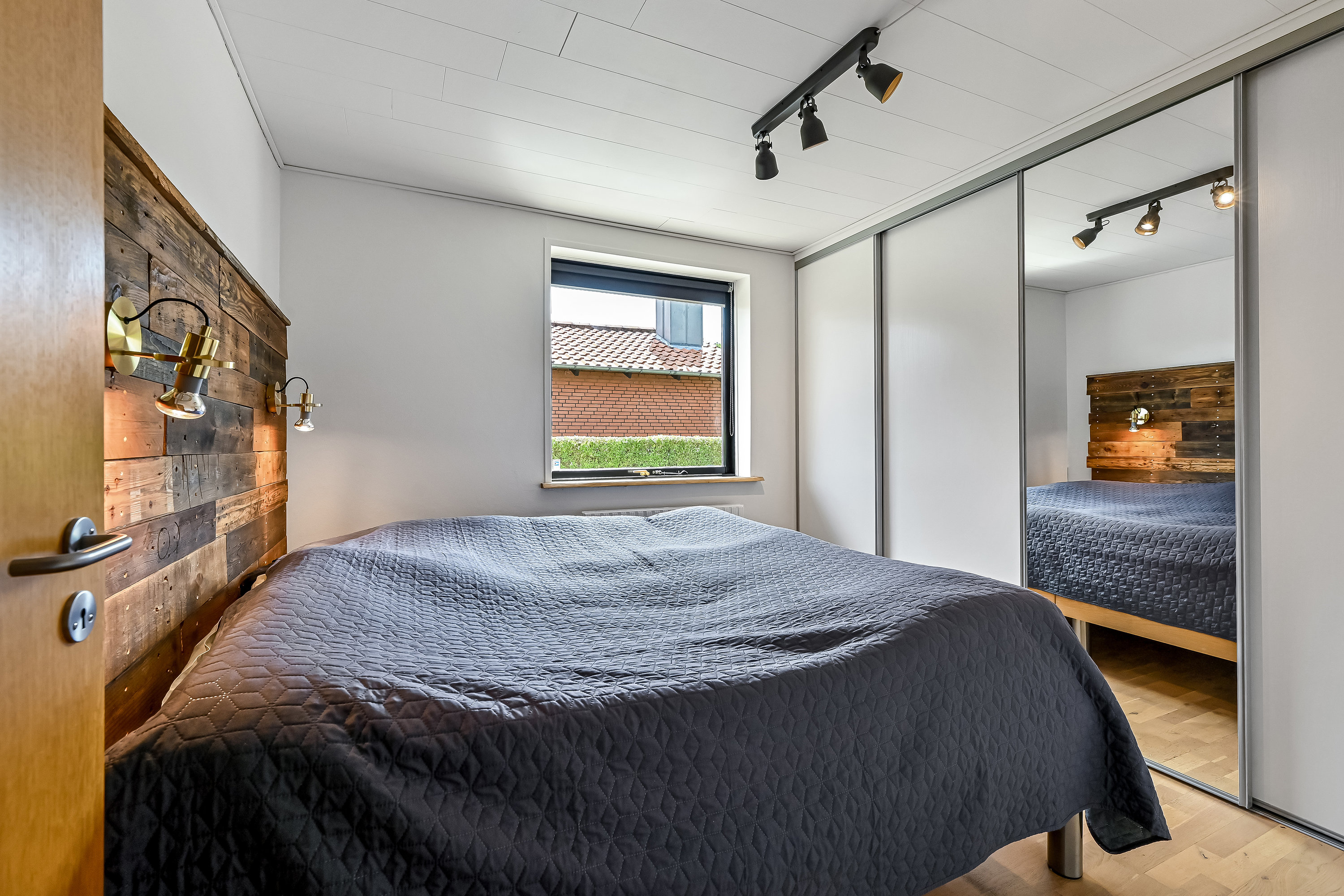 Fremhævet soveværelse billede i fuldskærmstilstand. Billede af Søndergårdvej 7, Hammerum, 7400 Herning