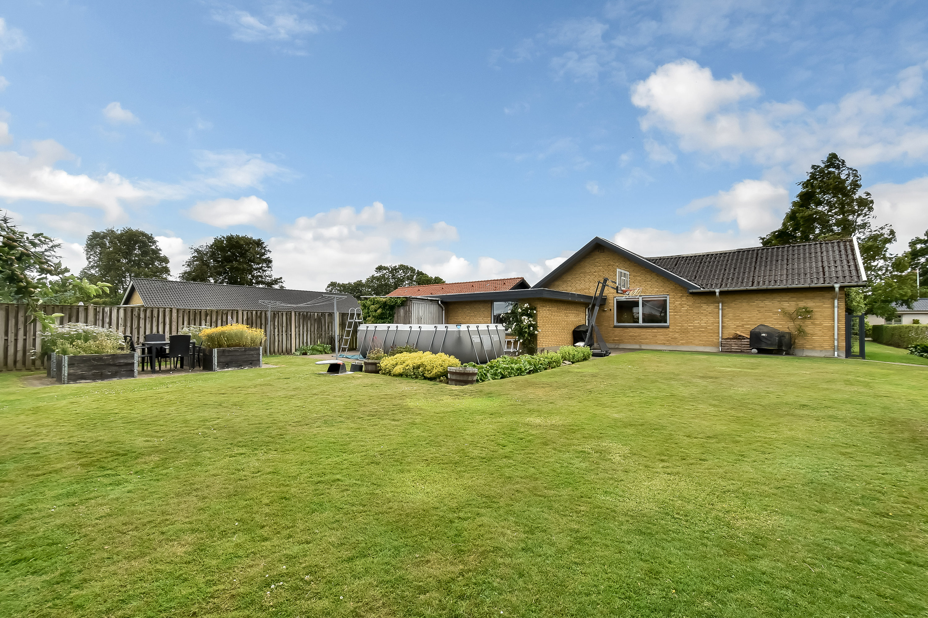 Fremhævet ejendommen billede i fuldskærmstilstand. Billede af Søndergårdvej 7, Hammerum, 7400 Herning