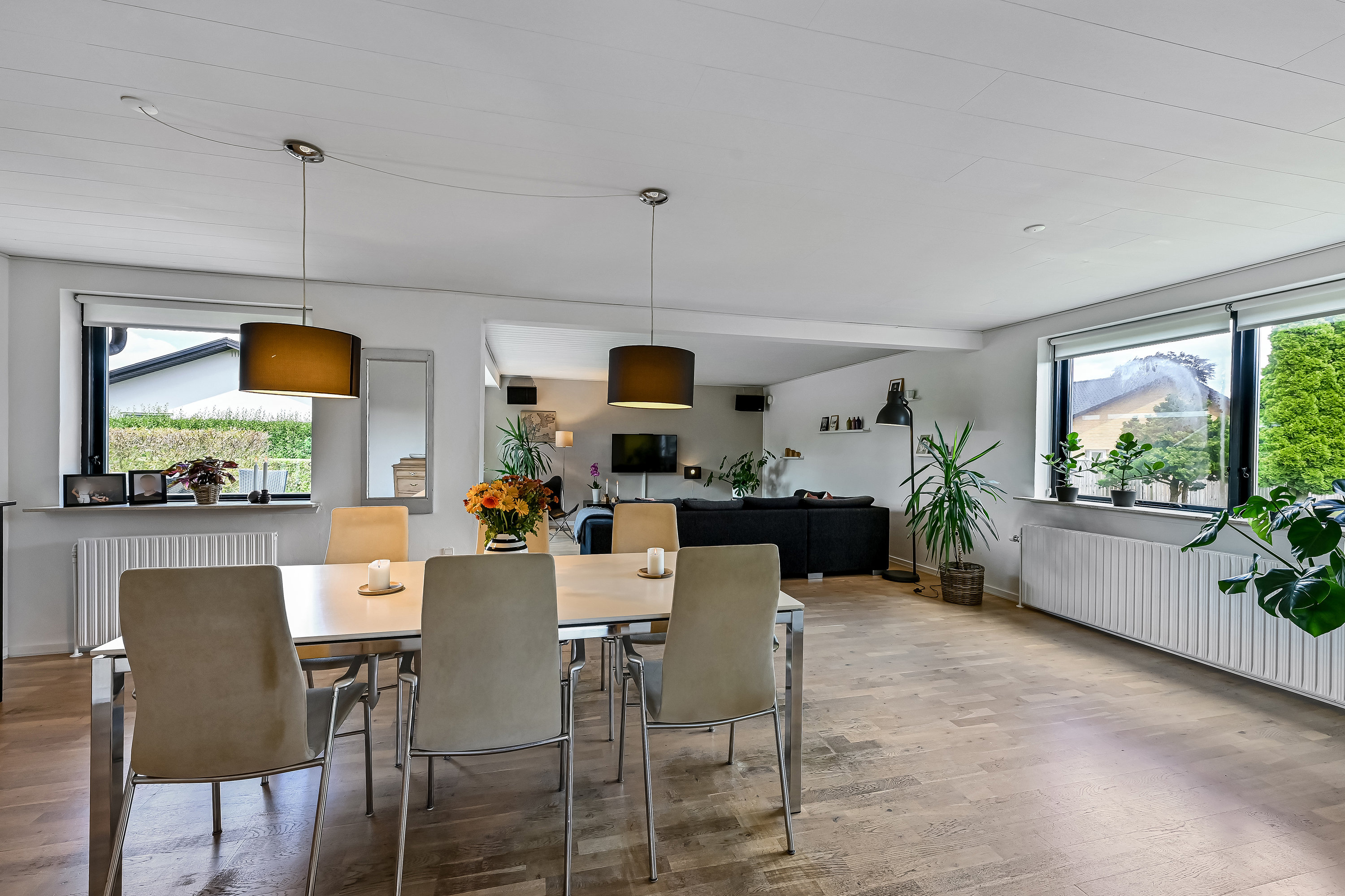 Fremhævet stue billede i fuldskærmstilstand. Billede af Søndergårdvej 7, Hammerum, 7400 Herning