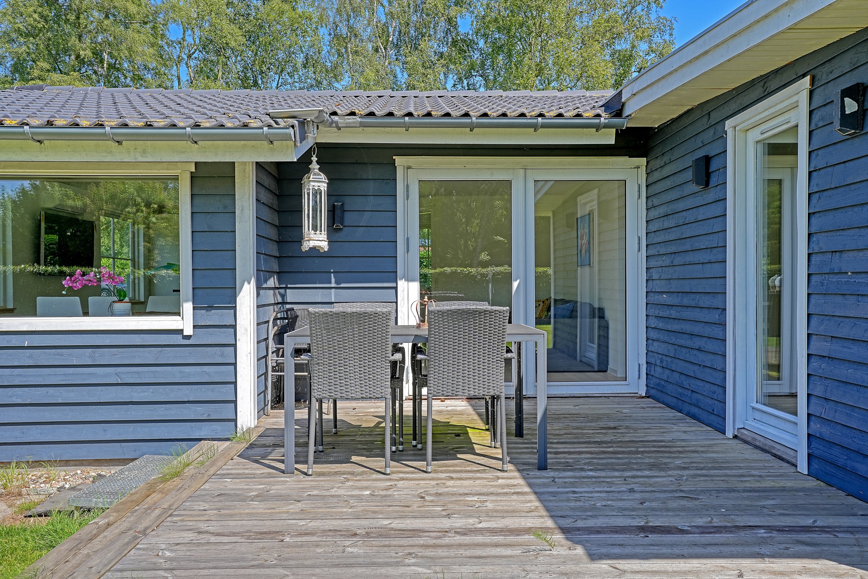 Fremhævet terrasse billede i fuldskærmstilstand. Billede af Engvej 27, Kisserup, 4300 Holbæk