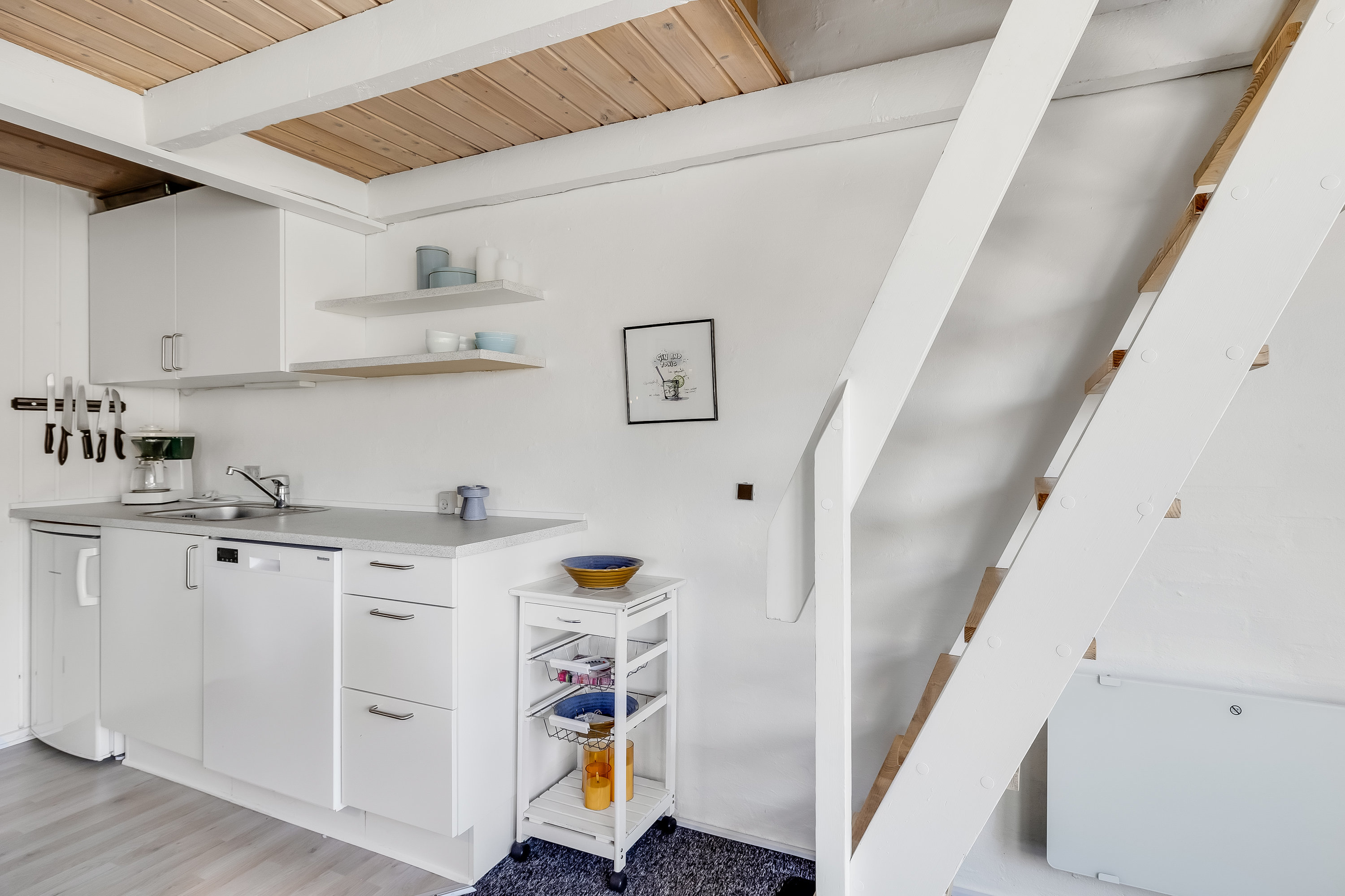 Fremhævet trappe billede i fuldskærmstilstand. Billede af Vester Fælled 202, I6., Bork Havn, 6893 Hemmet