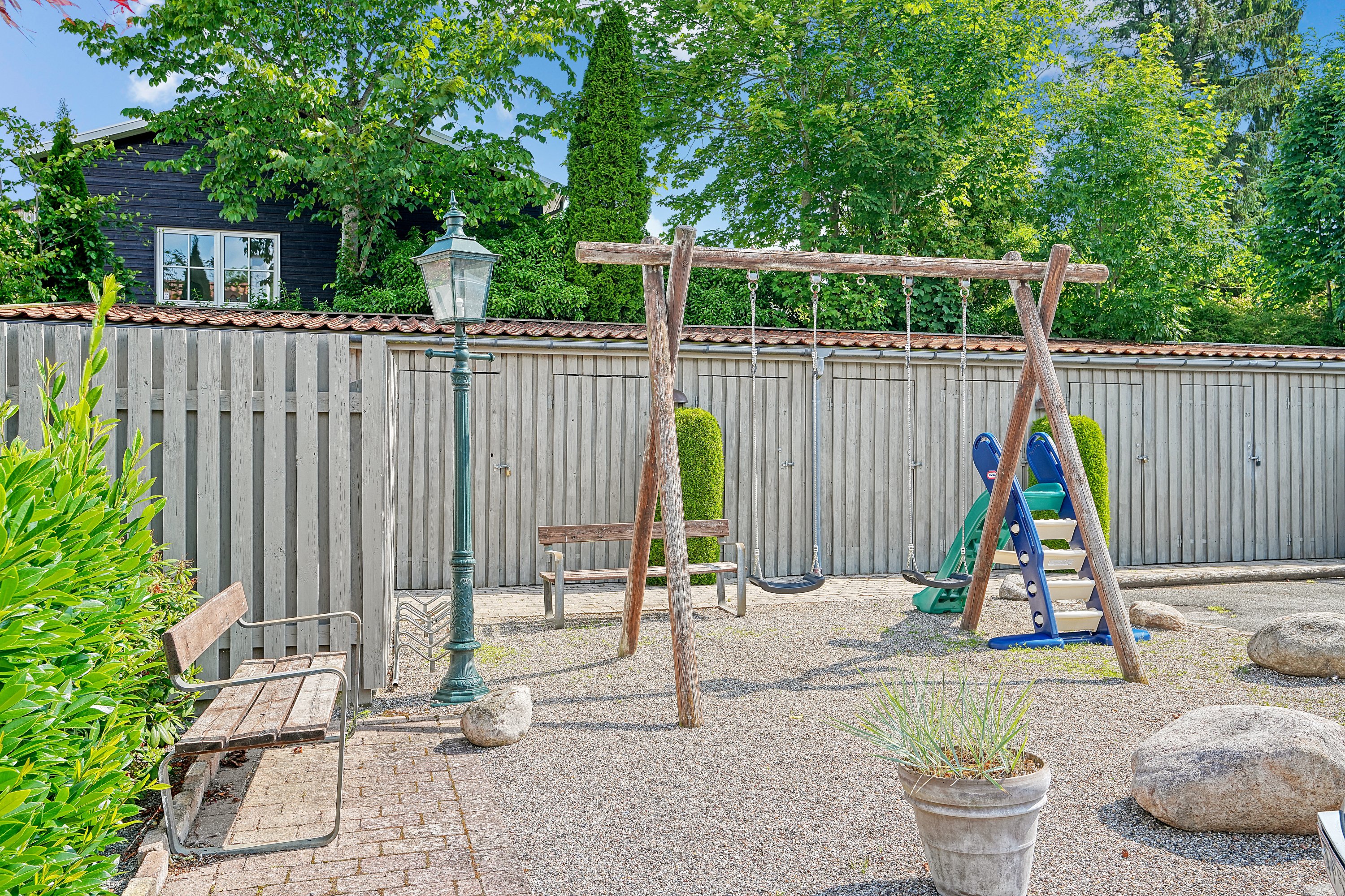 Fremhævet område billede i fuldskærmstilstand. Billede af Dr Mølle Strandvej 568D, 1. tv., 3120 Dronningmølle