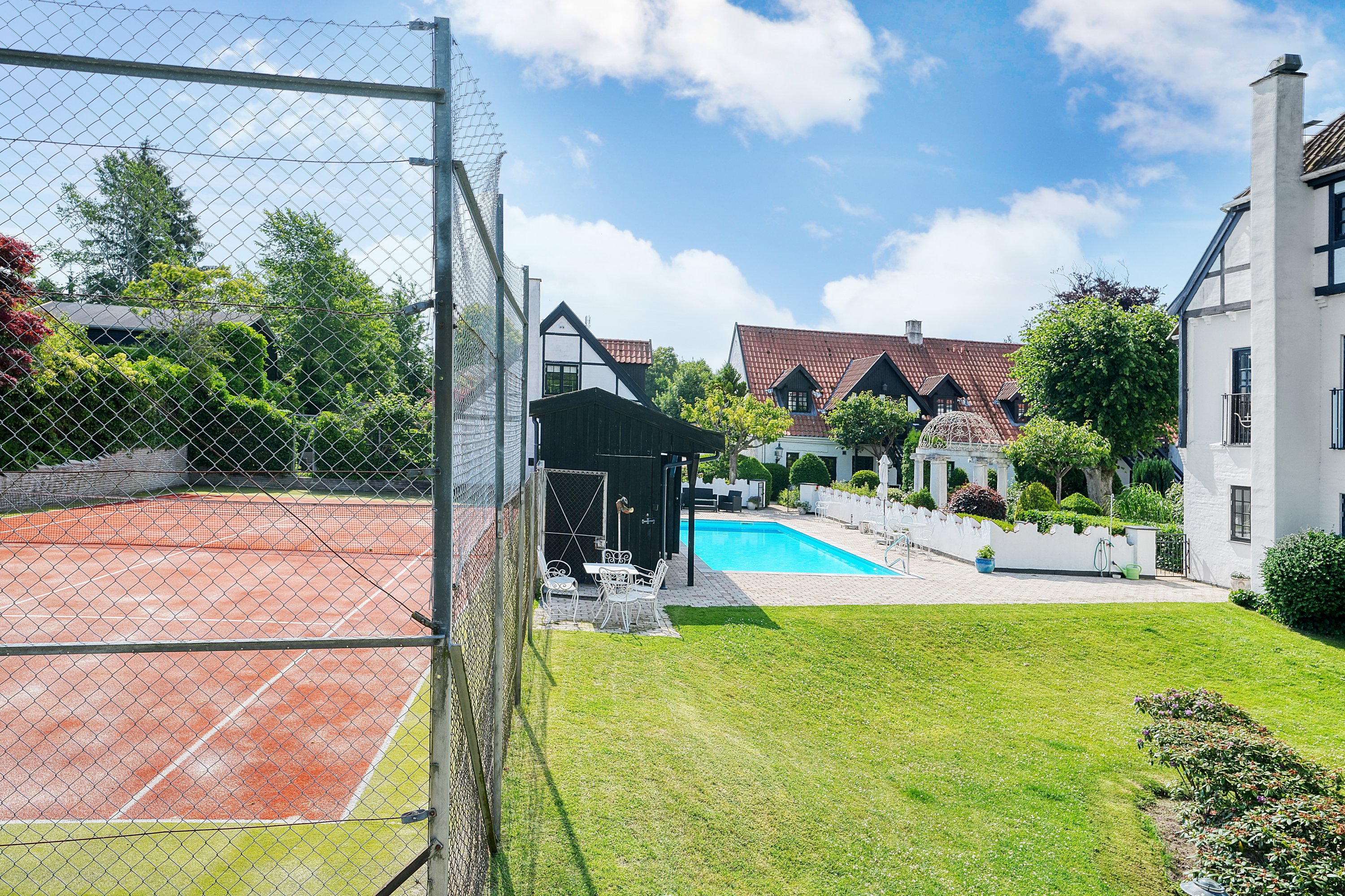 Fremhævet område billede i fuldskærmstilstand. Billede af Dr Mølle Strandvej 568D, 1. tv., 3120 Dronningmølle