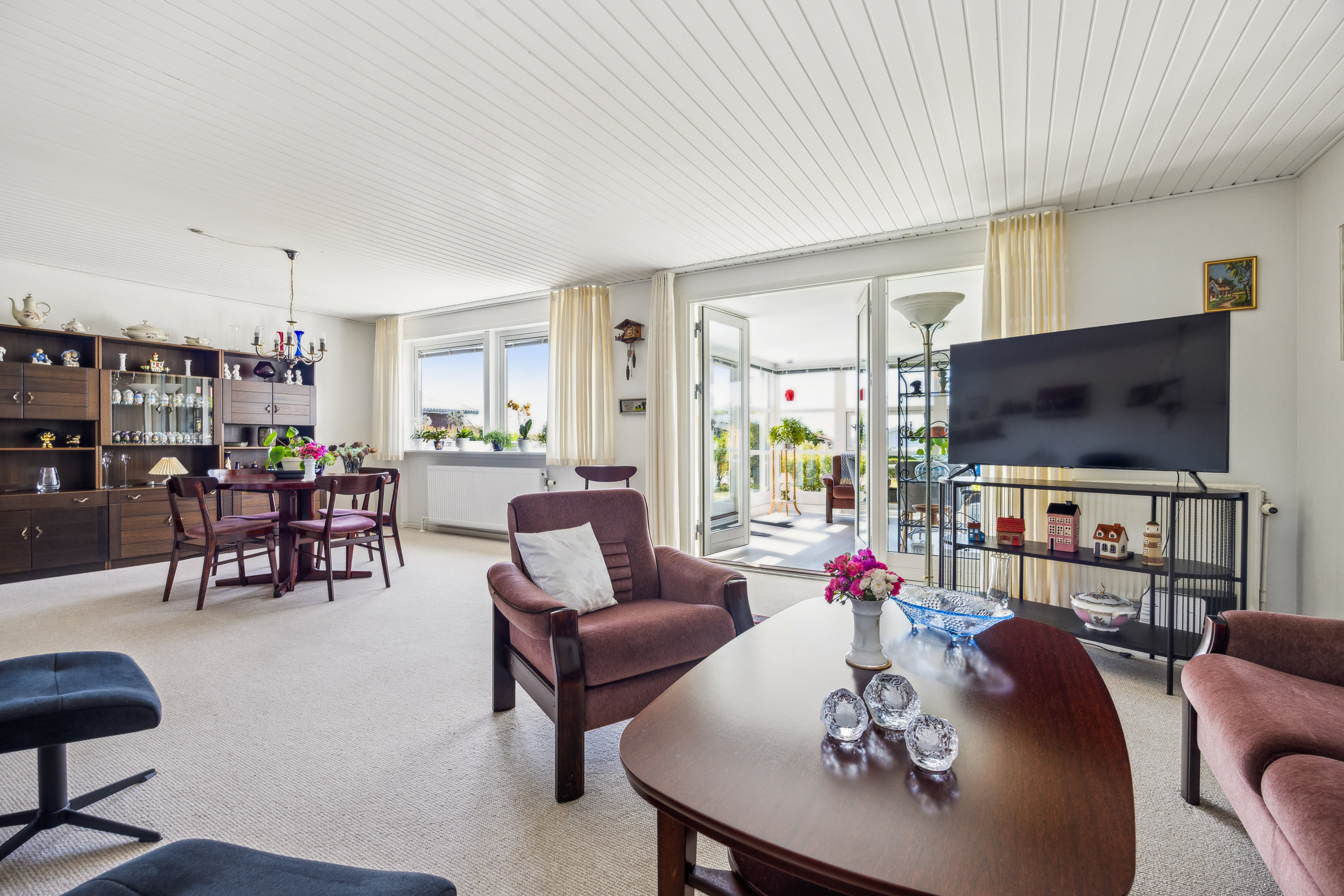 Fremhævet stue billede i fuldskærmstilstand. Billede af Elmevej 31, Hobro By, 9500 Hobro