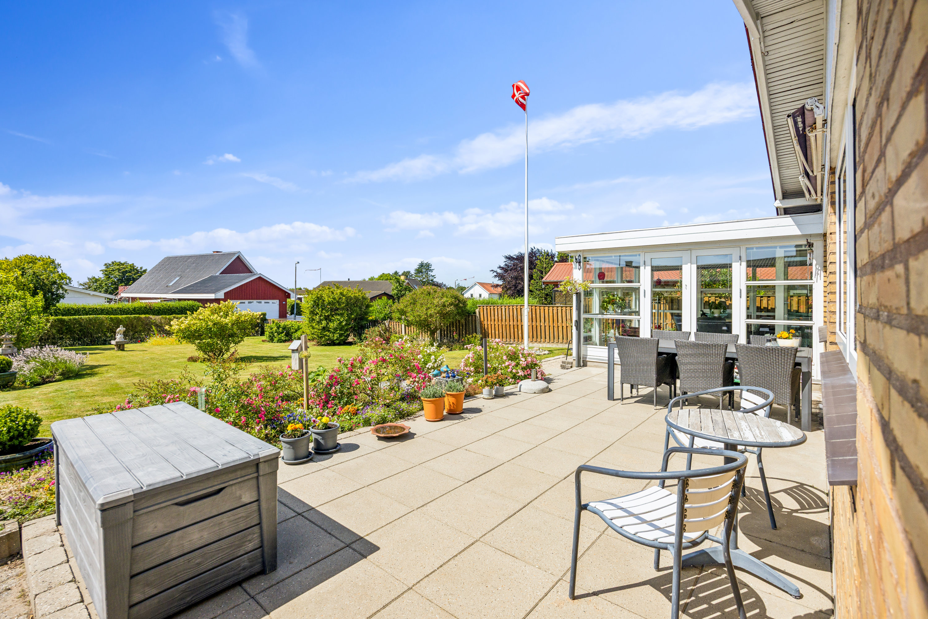 Fremhævet terrasse billede i fuldskærmstilstand. Billede af Elmevej 31, Hobro By, 9500 Hobro