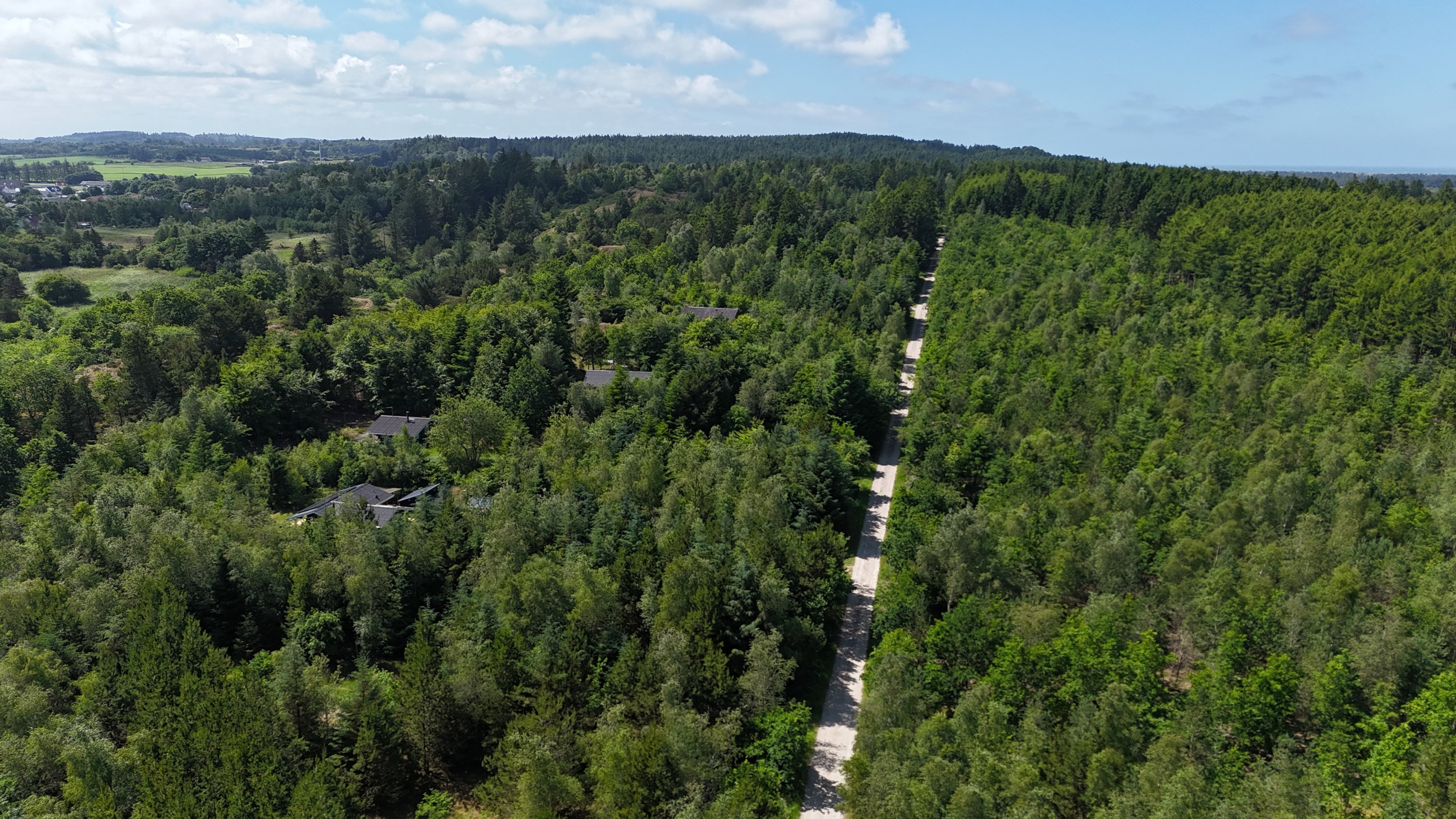 Fremhævet  billede i fuldskærmstilstand. Billede af Drosselvej 40, Tranum, 9460 Brovst