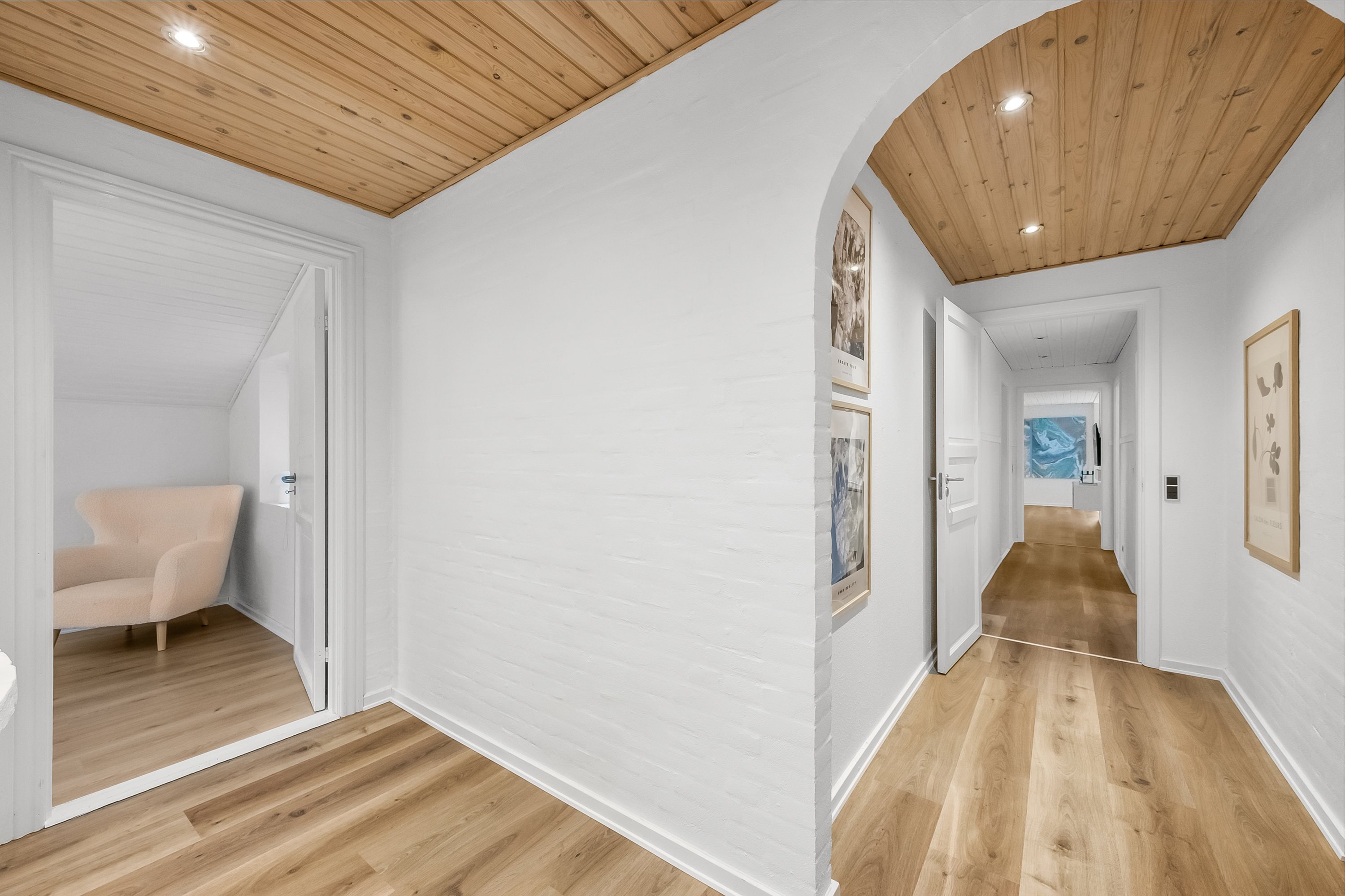 Fremhævet gang billede i fuldskærmstilstand. Billede af Dejbjergvej 7, 6940 Lem St