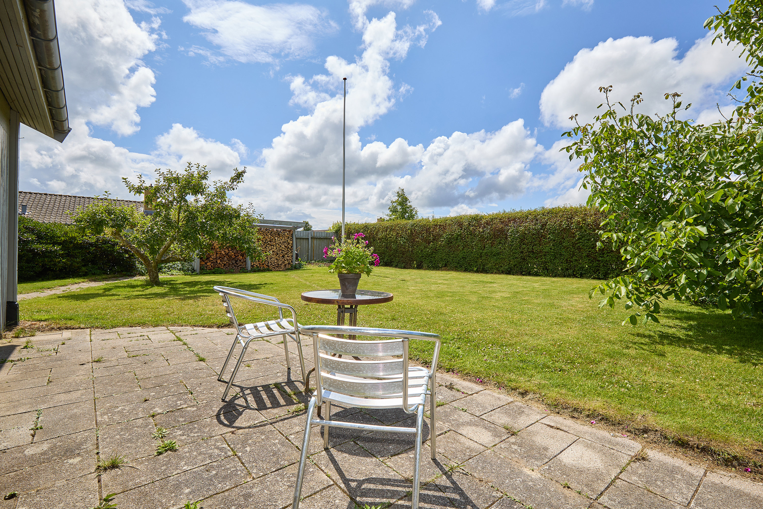 Fremhævet terrasse billede i fuldskærmstilstand. Billede af Parkvej 25, 3550 Slangerup