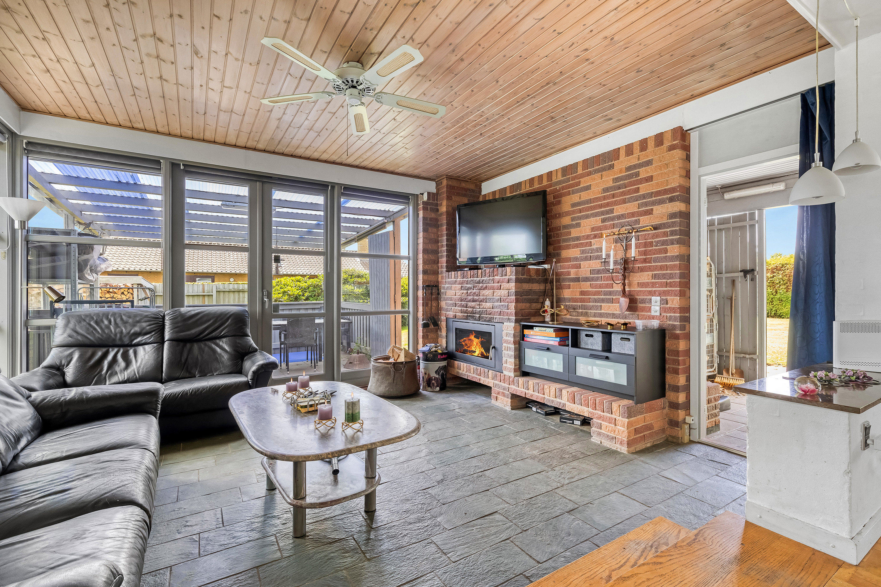 Fremhævet stue billede i fuldskærmstilstand. Billede af Parkvej 25, 3550 Slangerup