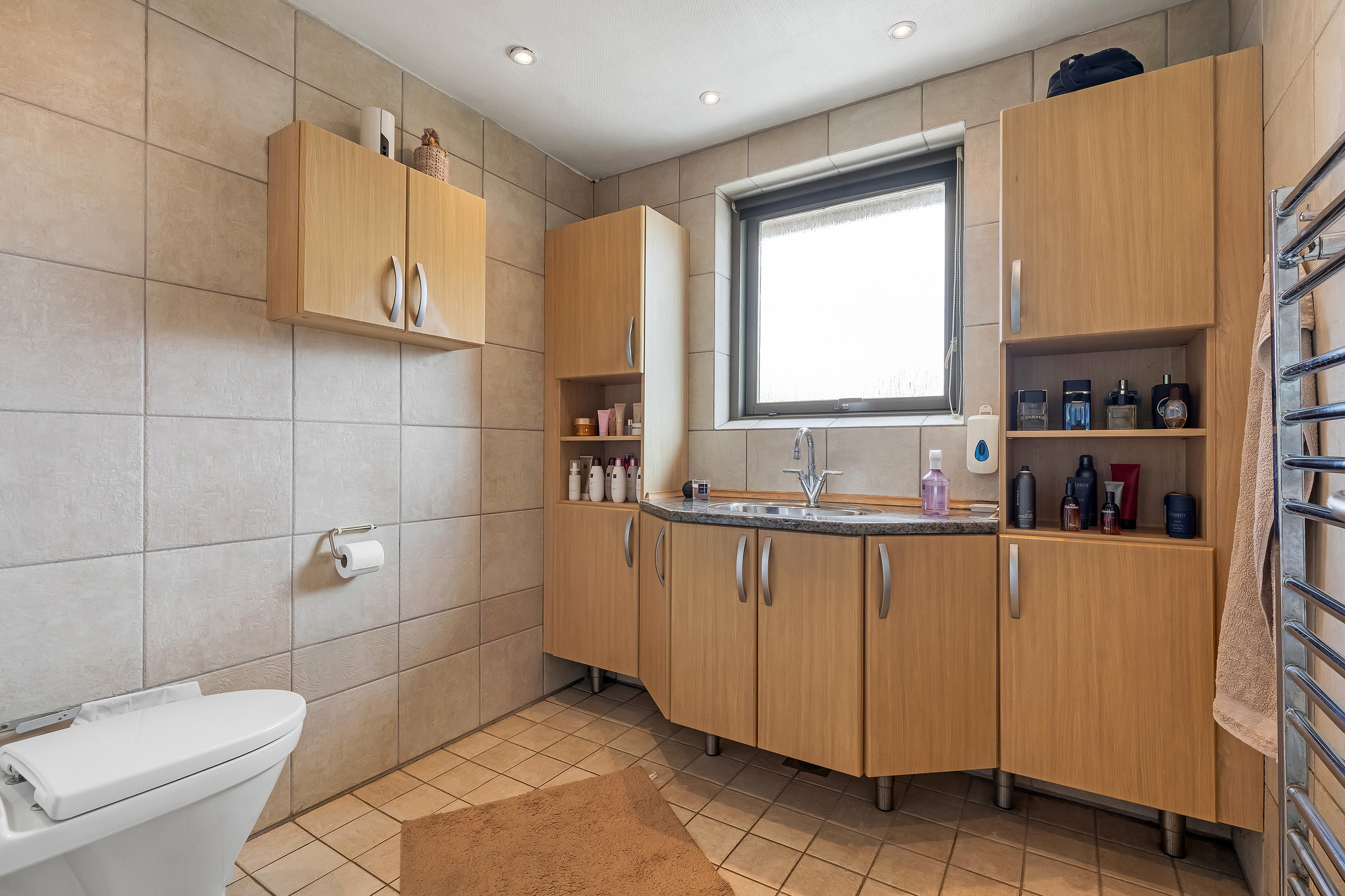 Fremhævet badeværelse billede i fuldskærmstilstand. Billede af Parkvej 25, 3550 Slangerup