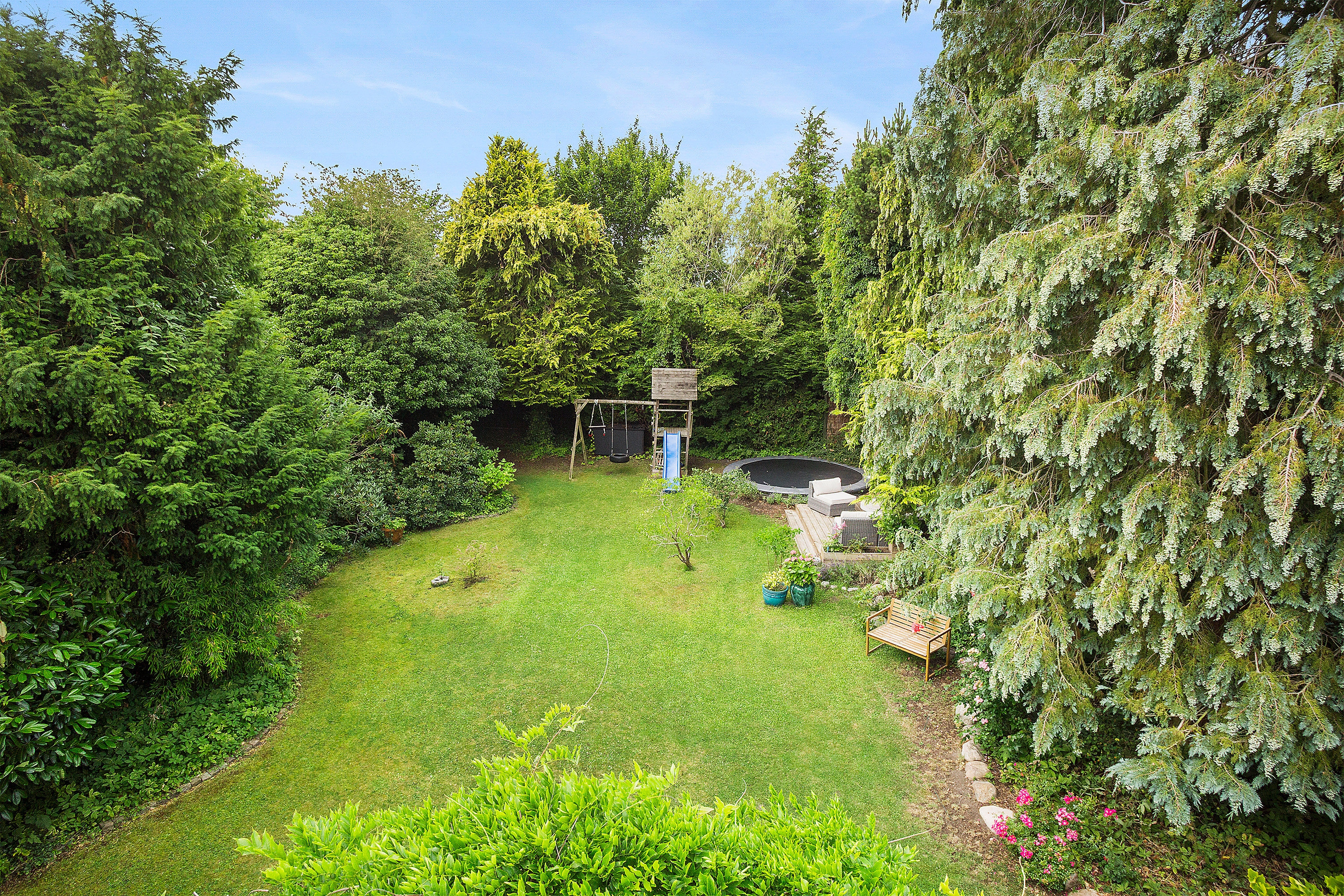 Fremhævet ejendommen billede i fuldskærmstilstand. Billede af Hovmarksvej 49, 2920 Charlottenlund