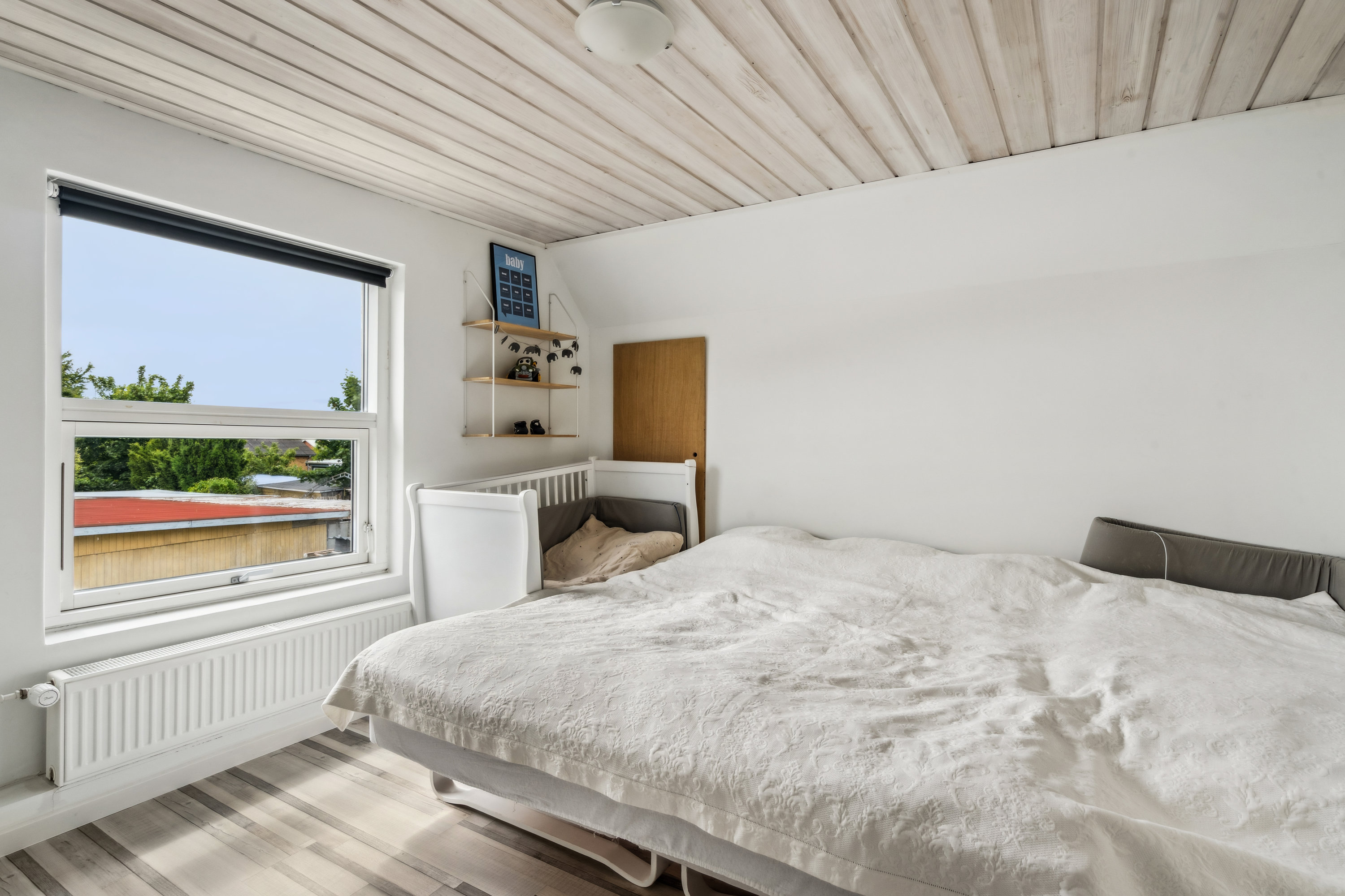 Fremhævet værelse billede i fuldskærmstilstand. Billede af Sindalvej 1, 9981 Jerup