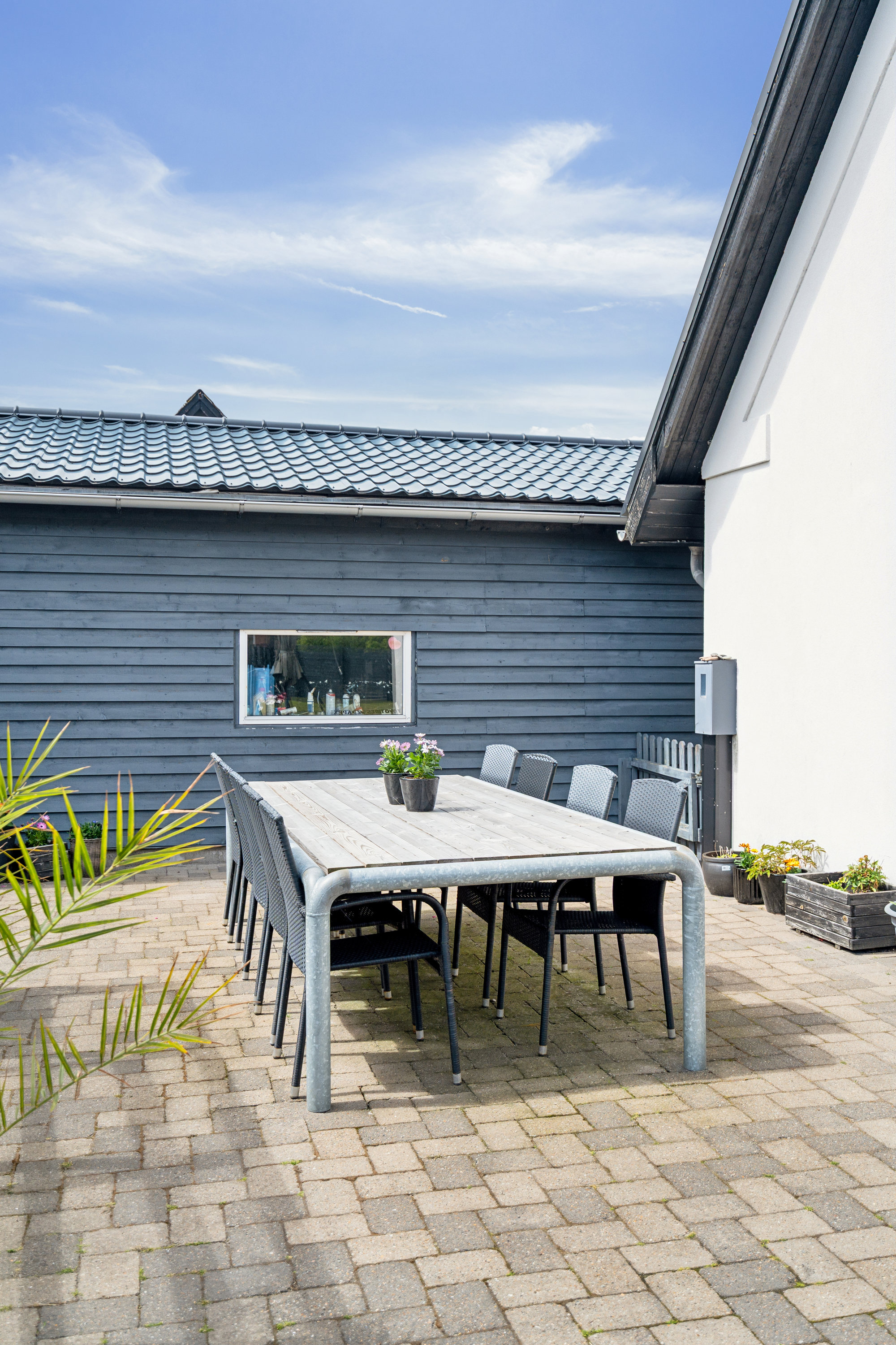 Fremhævet terrasse billede i fuldskærmstilstand. Billede af Sindalvej 1, 9981 Jerup