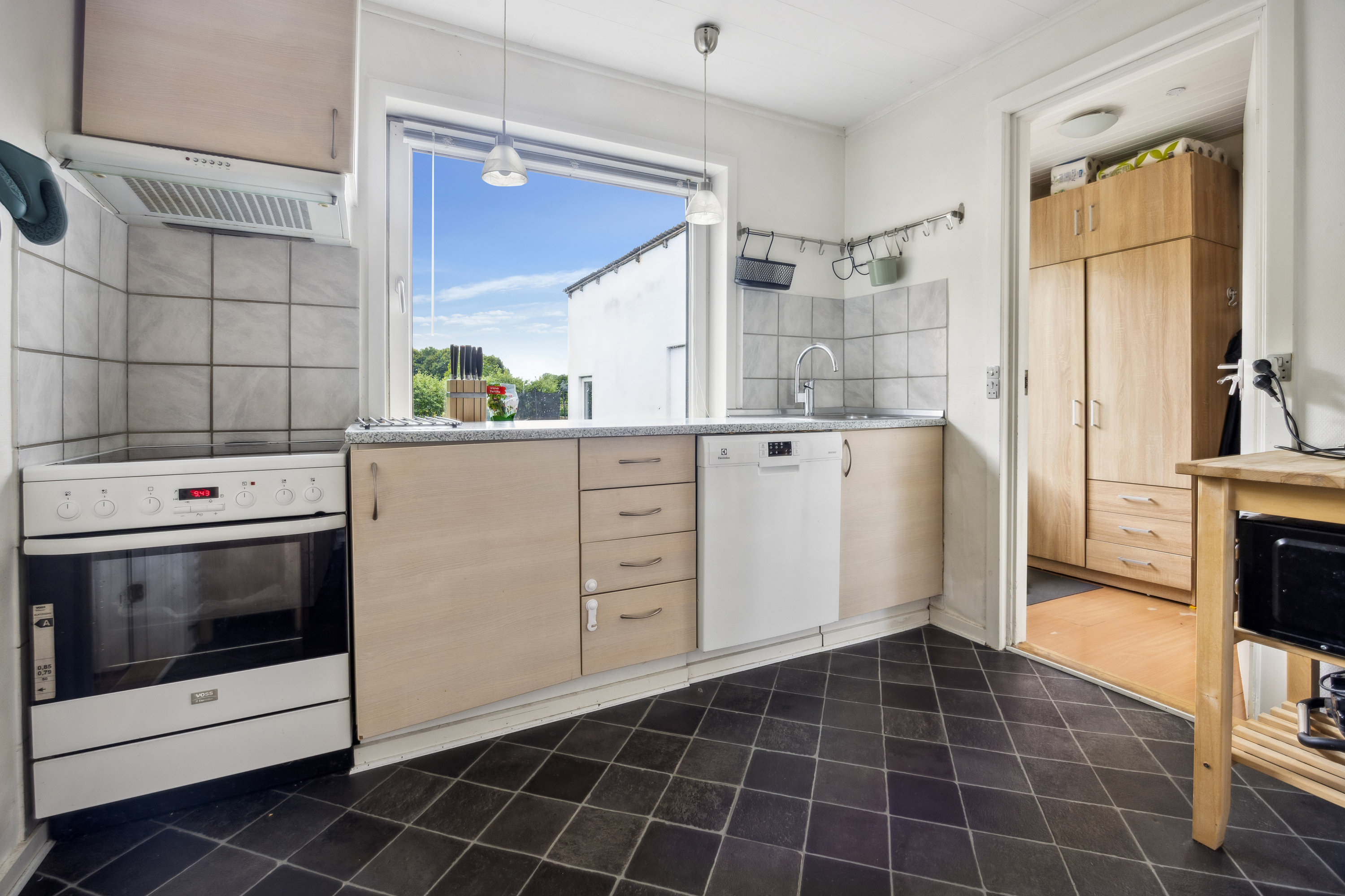 Fremhævet køkken billede i fuldskærmstilstand. Billede af Mejlbyvej 14, 9610 Nørager