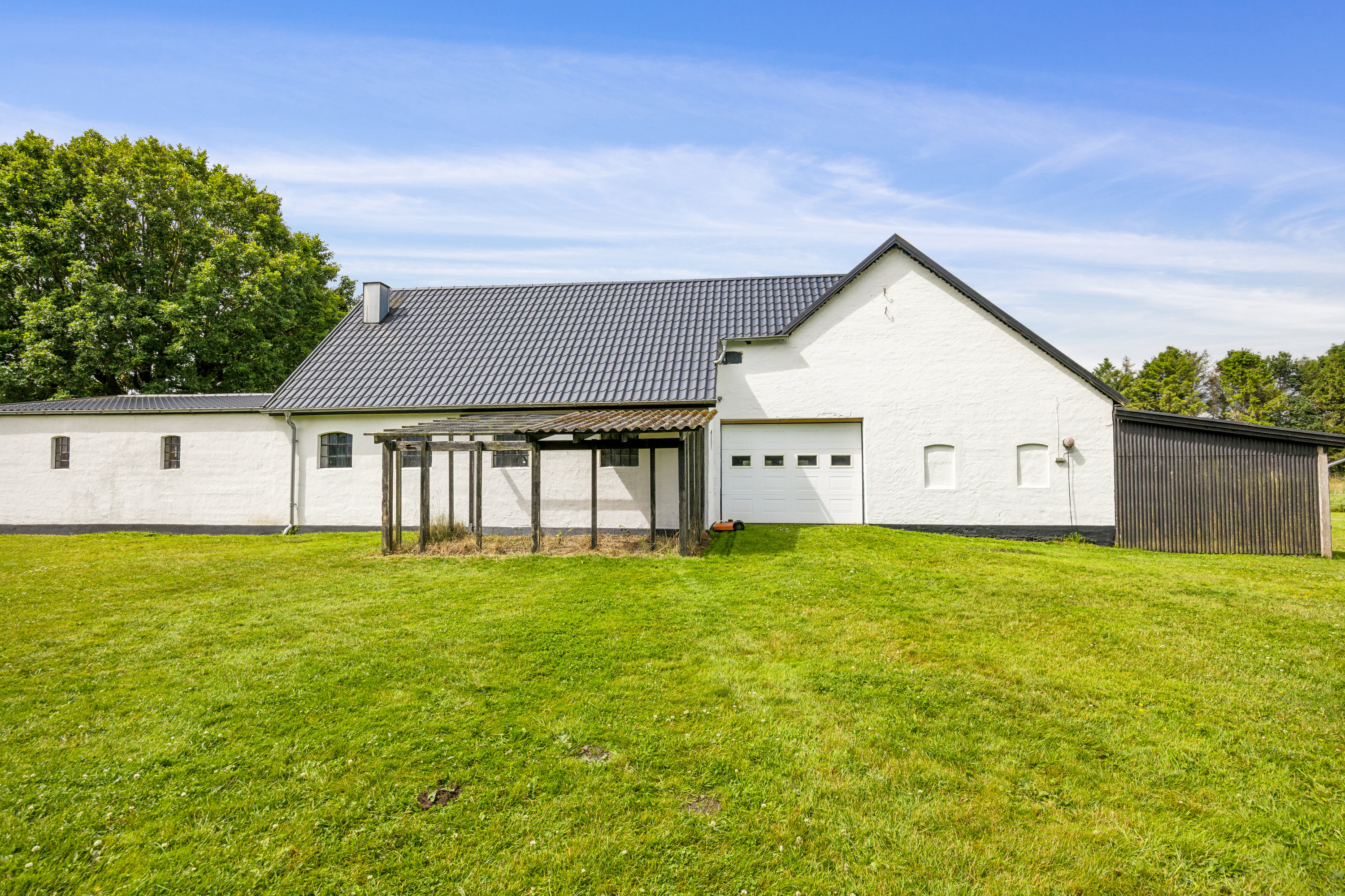 Fremhævet udhuse billede i fuldskærmstilstand. Billede af Skovmosevej 45, Rørbæk, 9500 Hobro