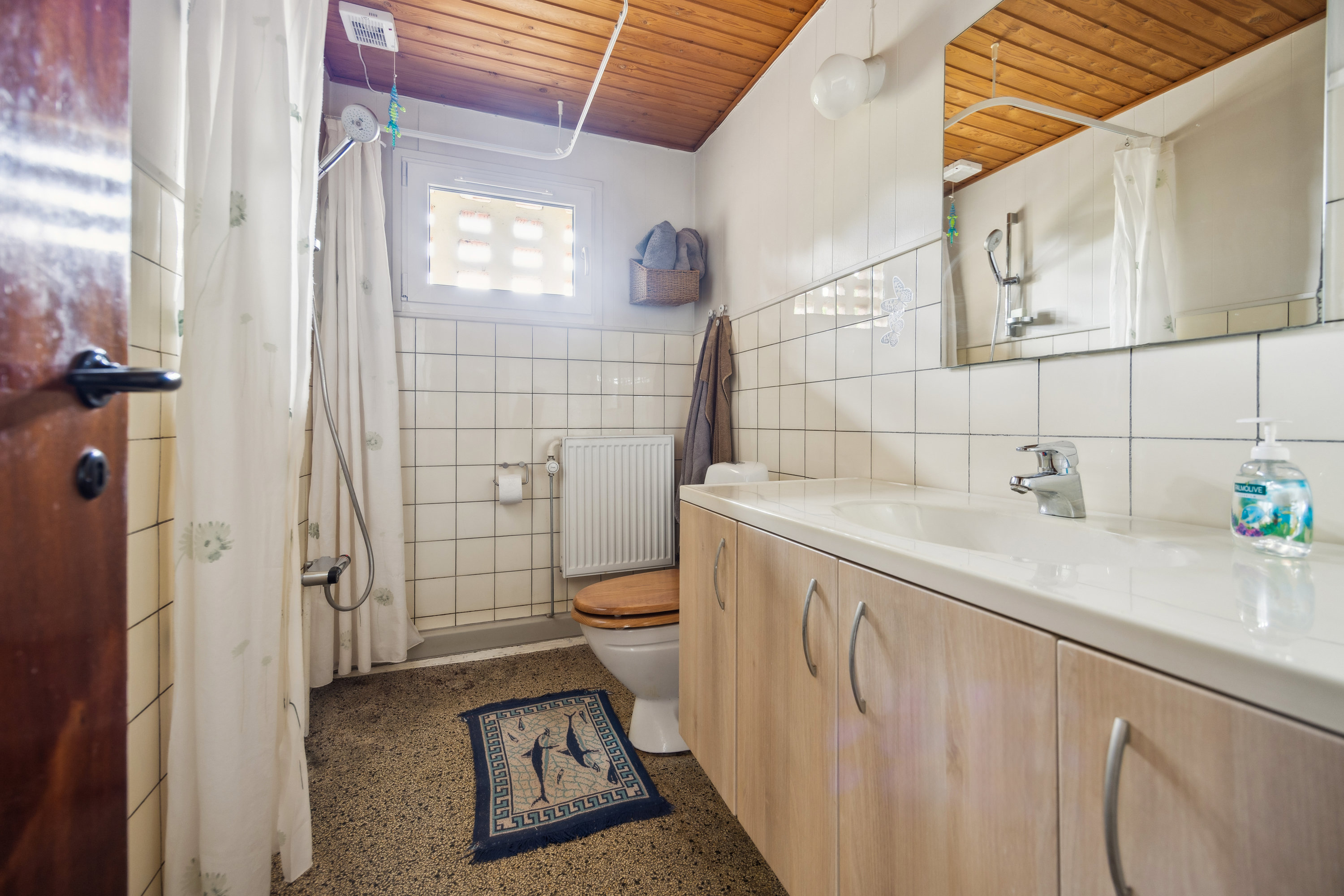 Fremhævet badeværelse billede i fuldskærmstilstand. Billede af Aagade 68, Rørbæk, 9500 Hobro