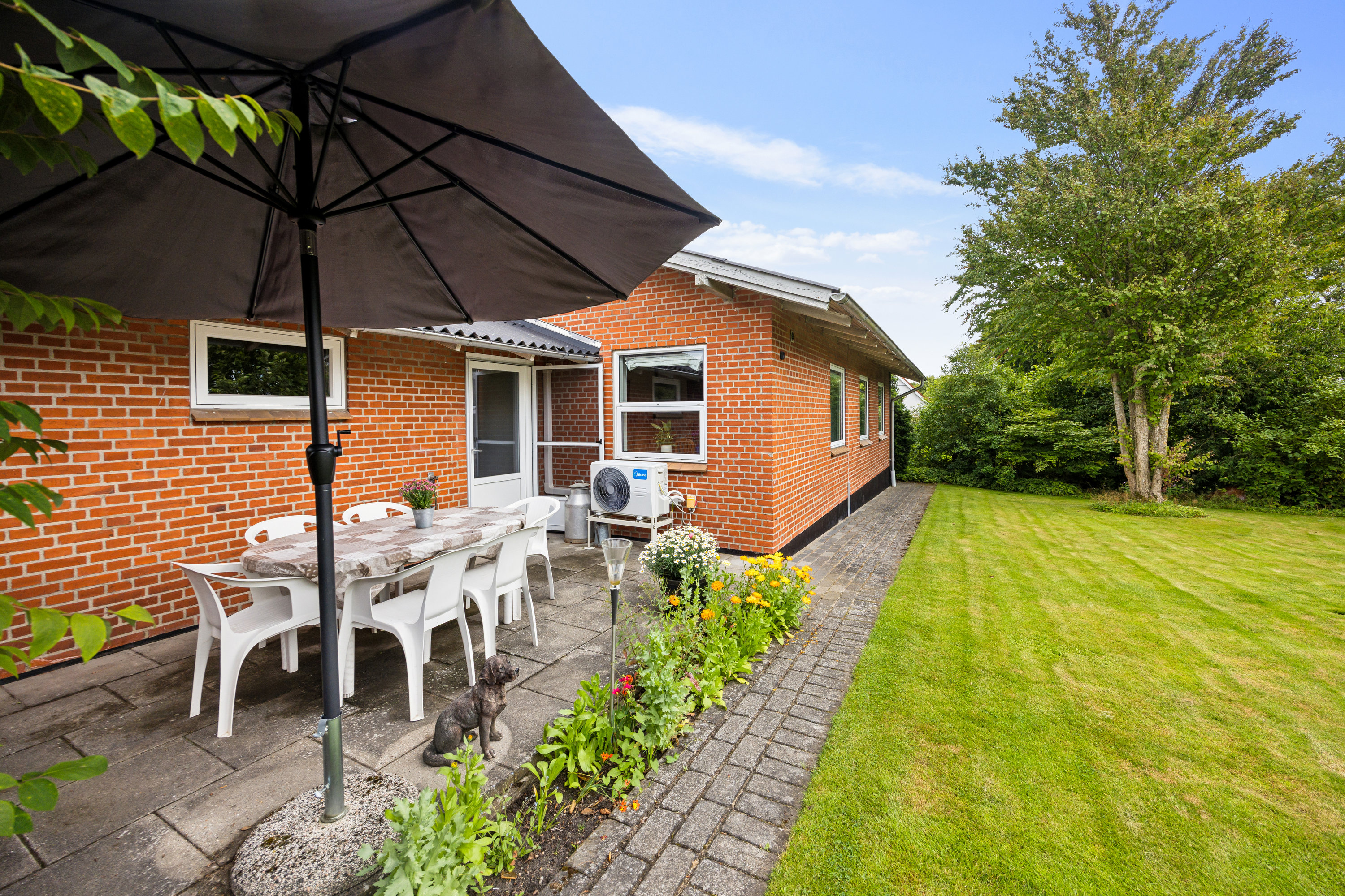 Fremhævet terrasse billede i fuldskærmstilstand. Billede af Aagade 68, Rørbæk, 9500 Hobro