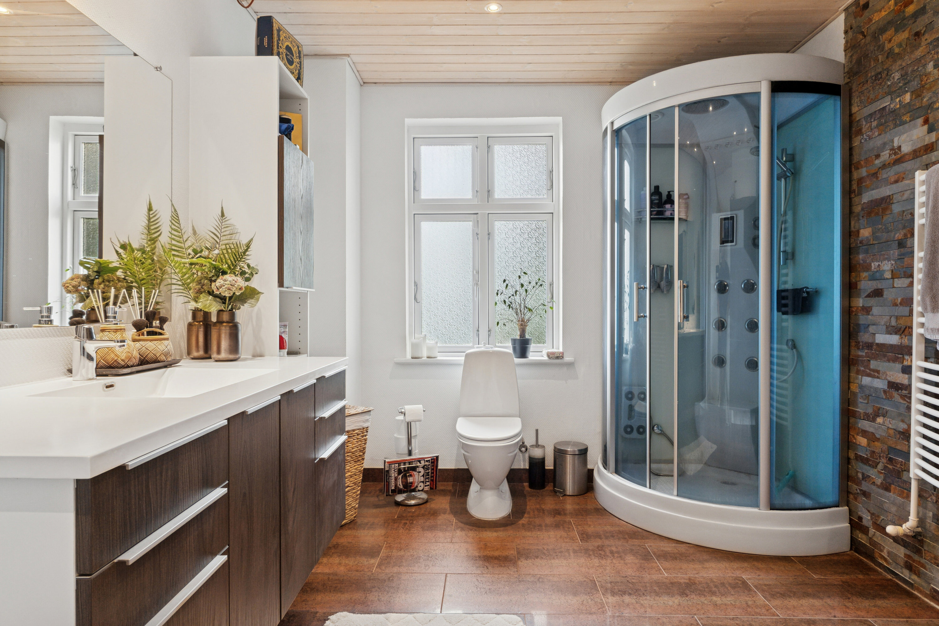 Fremhævet badeværelse billede i fuldskærmstilstand. Billede af Sorø Landevej 206, Eggeslevmagle, 4230 Skælskør