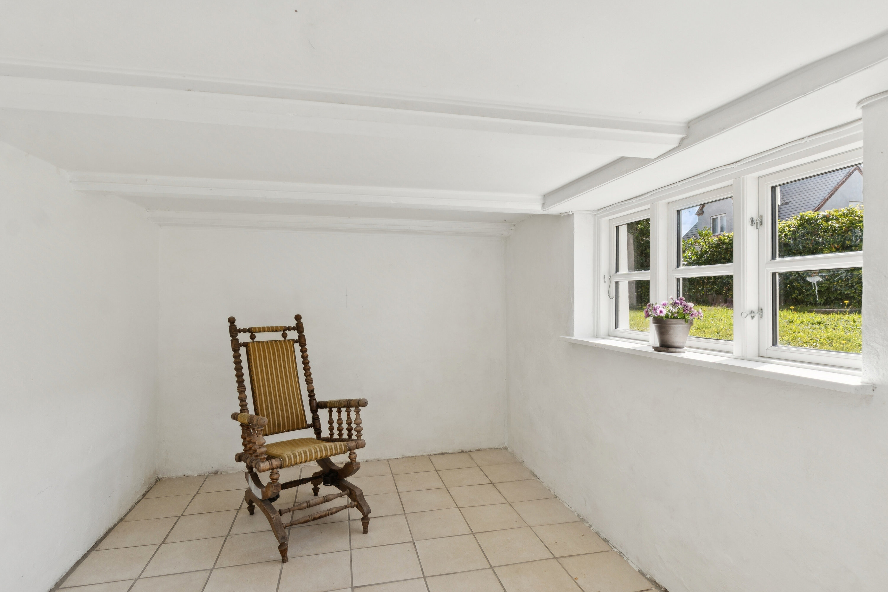 Fremhævet indendørs billede i fuldskærmstilstand. Billede af Hovedgaden 51A, 4654 Faxe Ladeplads