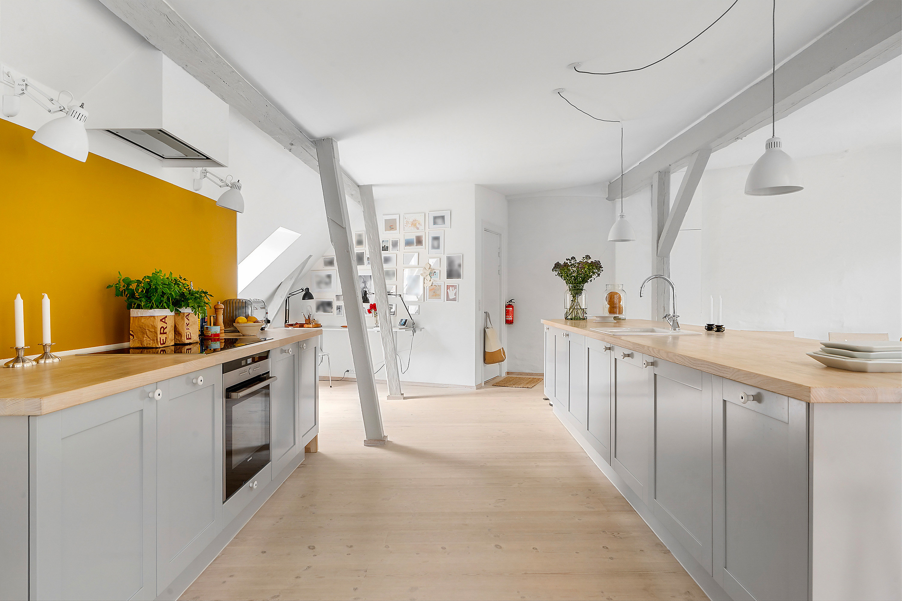 Fremhævet køkken billede i fuldskærmstilstand. Billede af Teglgårdstræde 2B, 3. tv., 1452 København K