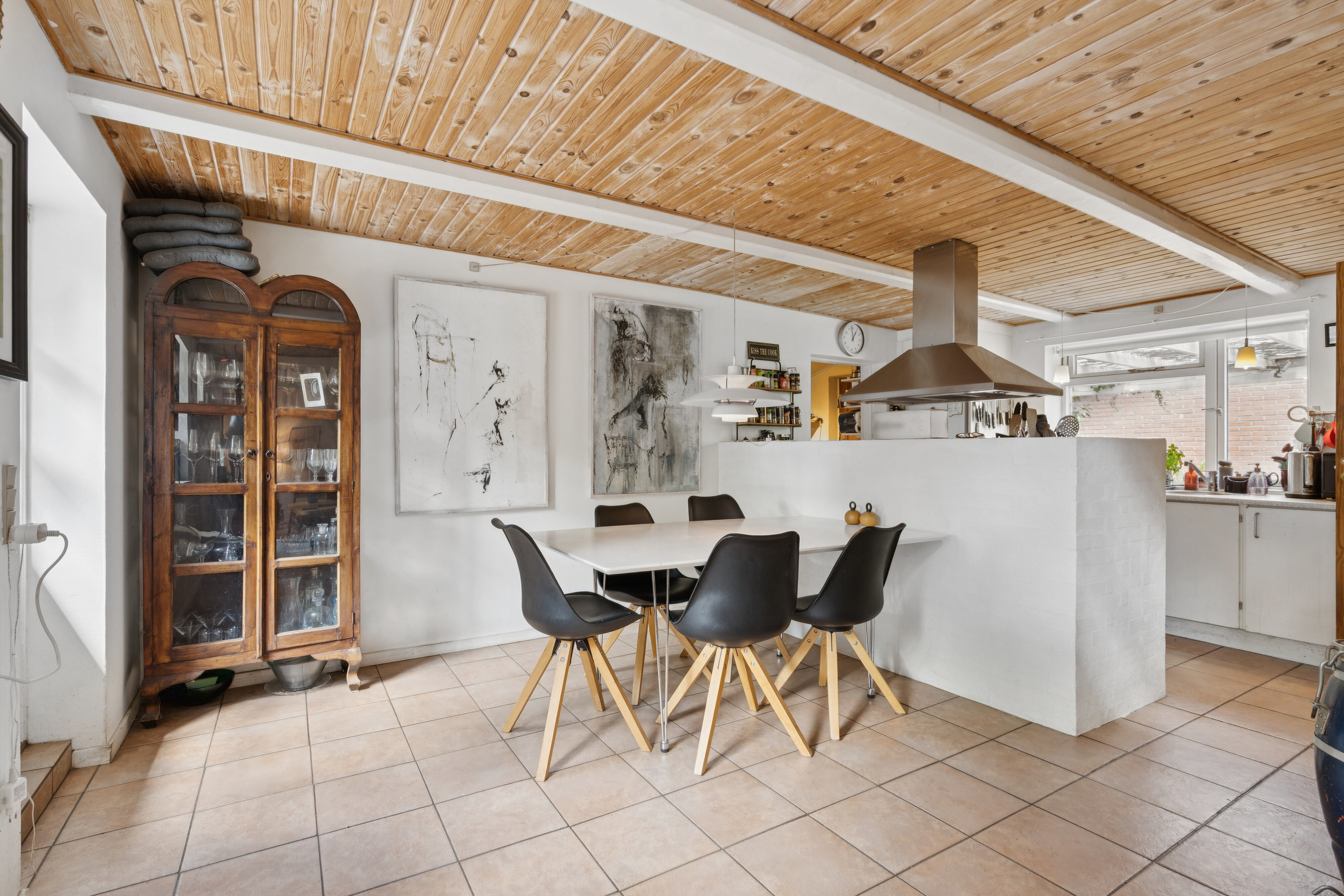 Miniaturebillede 1: spisestue. Billede af Tornmarksvej 149, Lille Ubberud, 5491 Blommenslyst