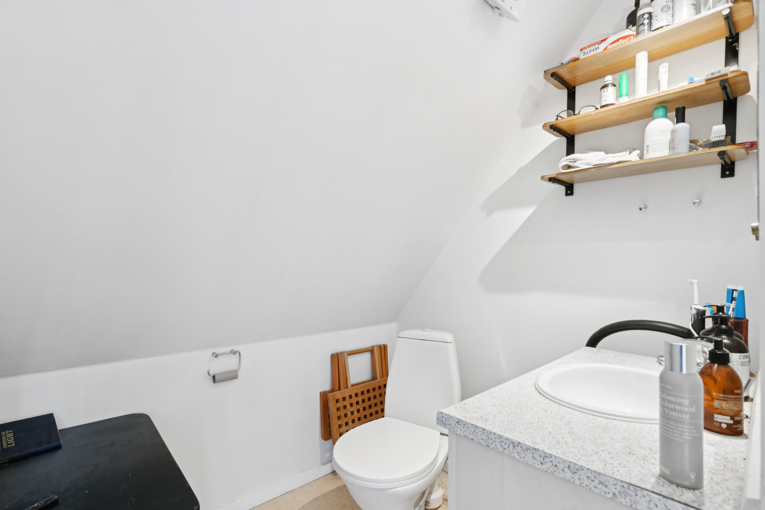 Fremhævet badeværelse billede i fuldskærmstilstand. Billede af Tornmarksvej 149, Lille Ubberud, 5491 Blommenslyst