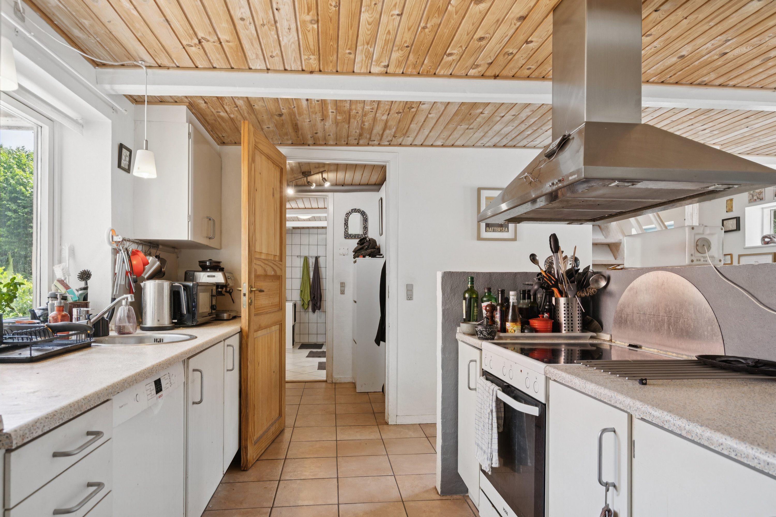 Fremhævet køkken billede i fuldskærmstilstand. Billede af Tornmarksvej 149, Lille Ubberud, 5491 Blommenslyst