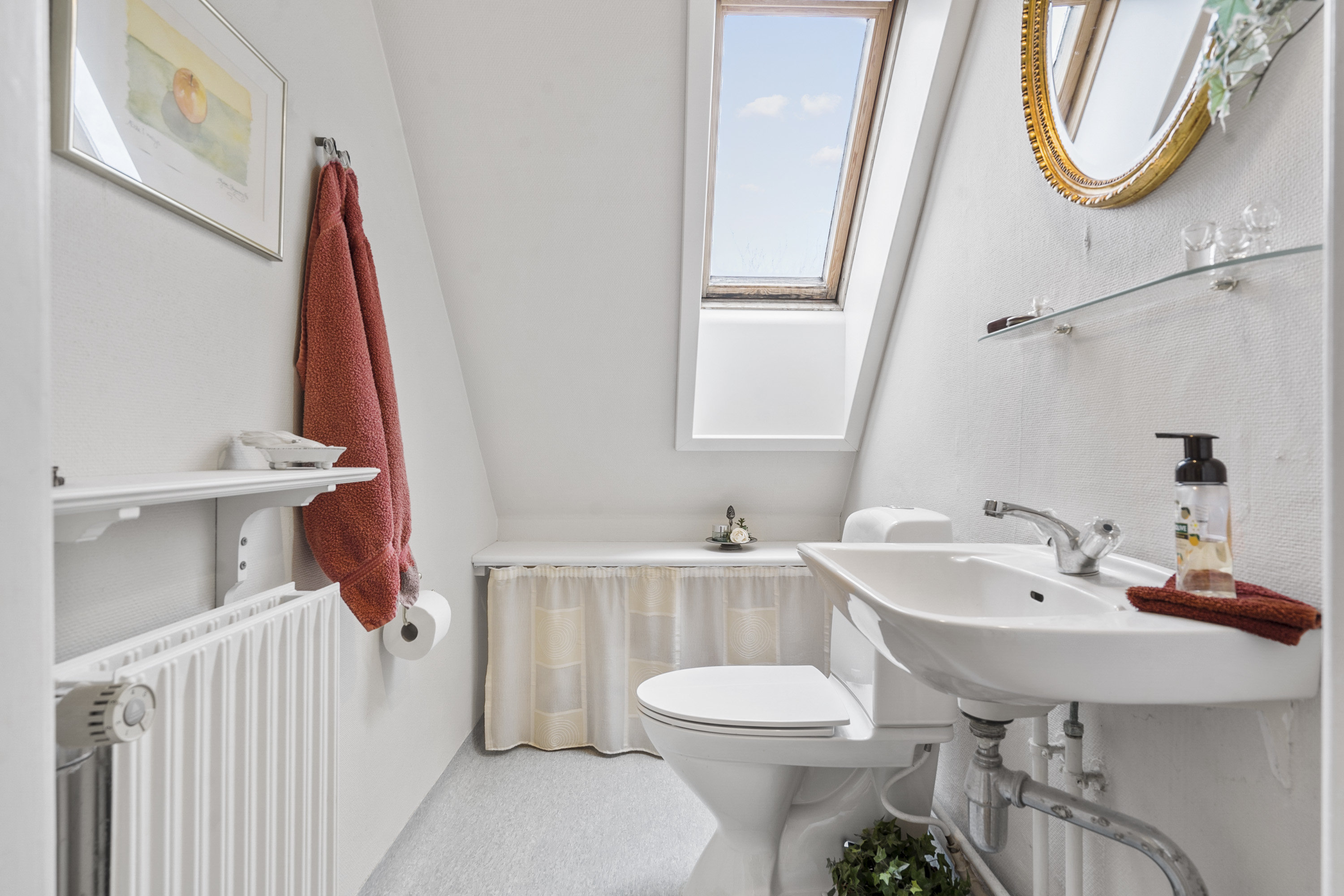 Fremhævet  billede i fuldskærmstilstand. Billede af Valmuemarken 43, 9000 Aalborg