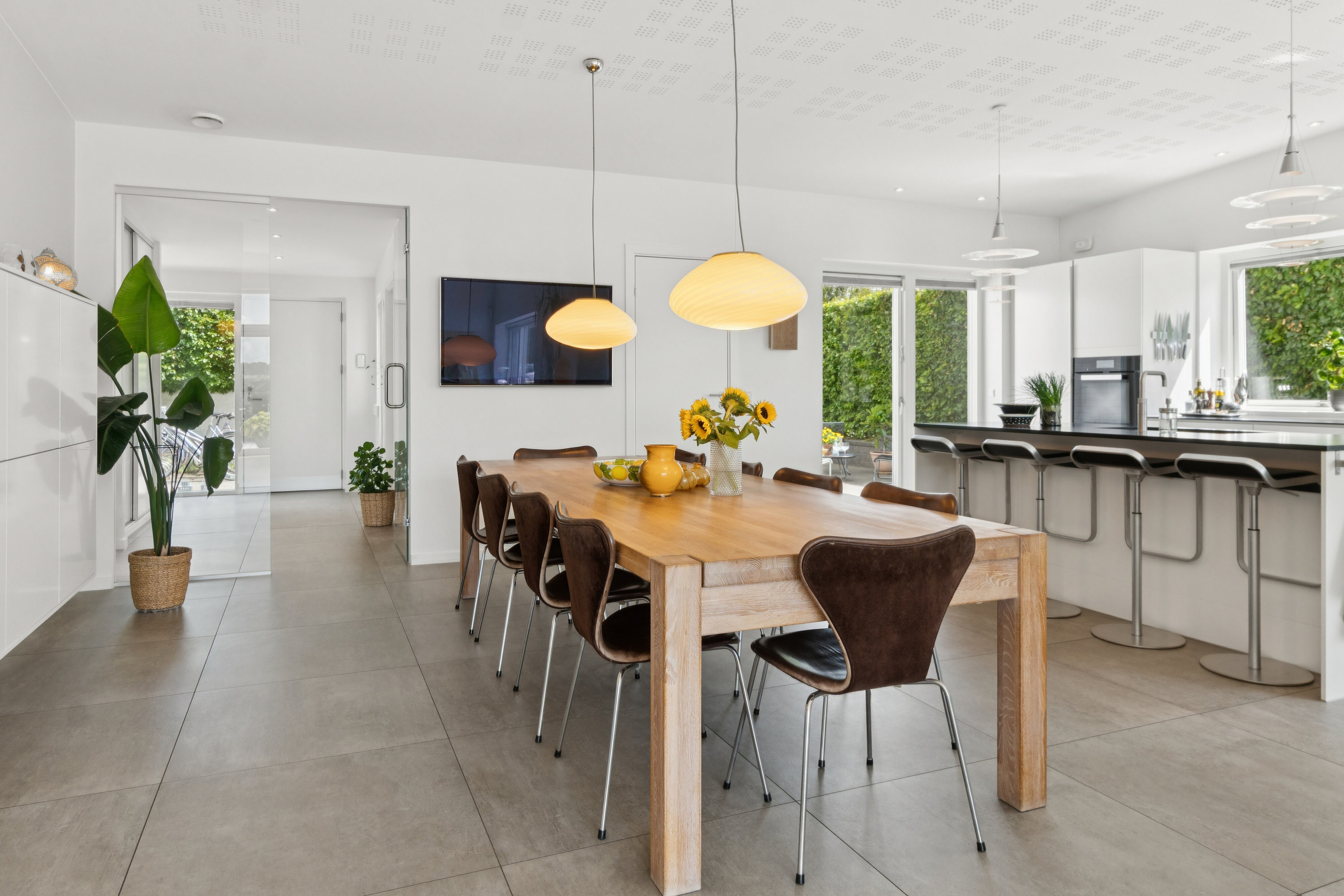 Fremhævet spisestue billede i fuldskærmstilstand. Billede af Kulsviervej 107, 2800 Kongens Lyngby