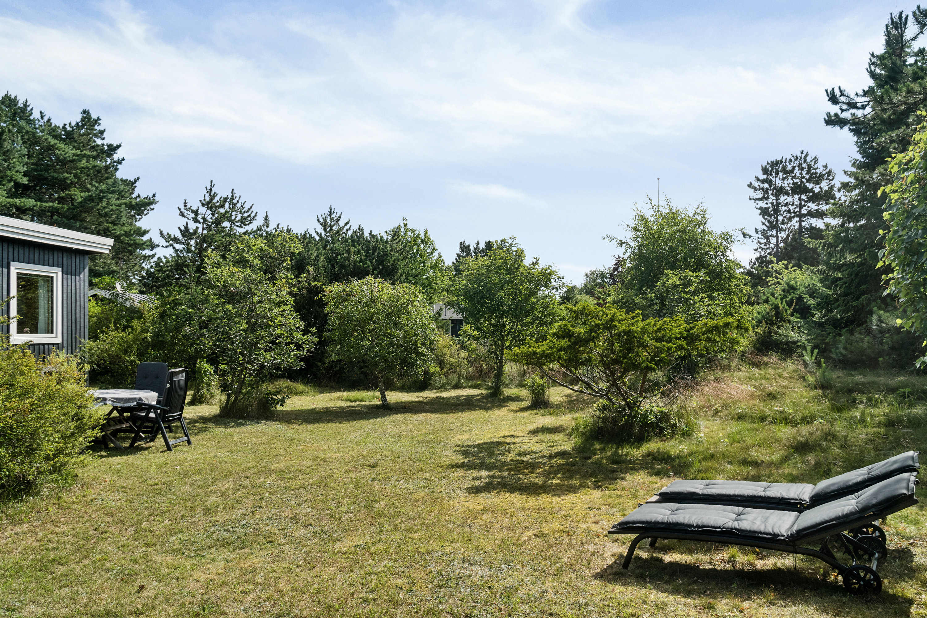 Fremhævet udendørs billede i fuldskærmstilstand. Billede af Odinsvej 3A, 4500 Nykøbing Sj