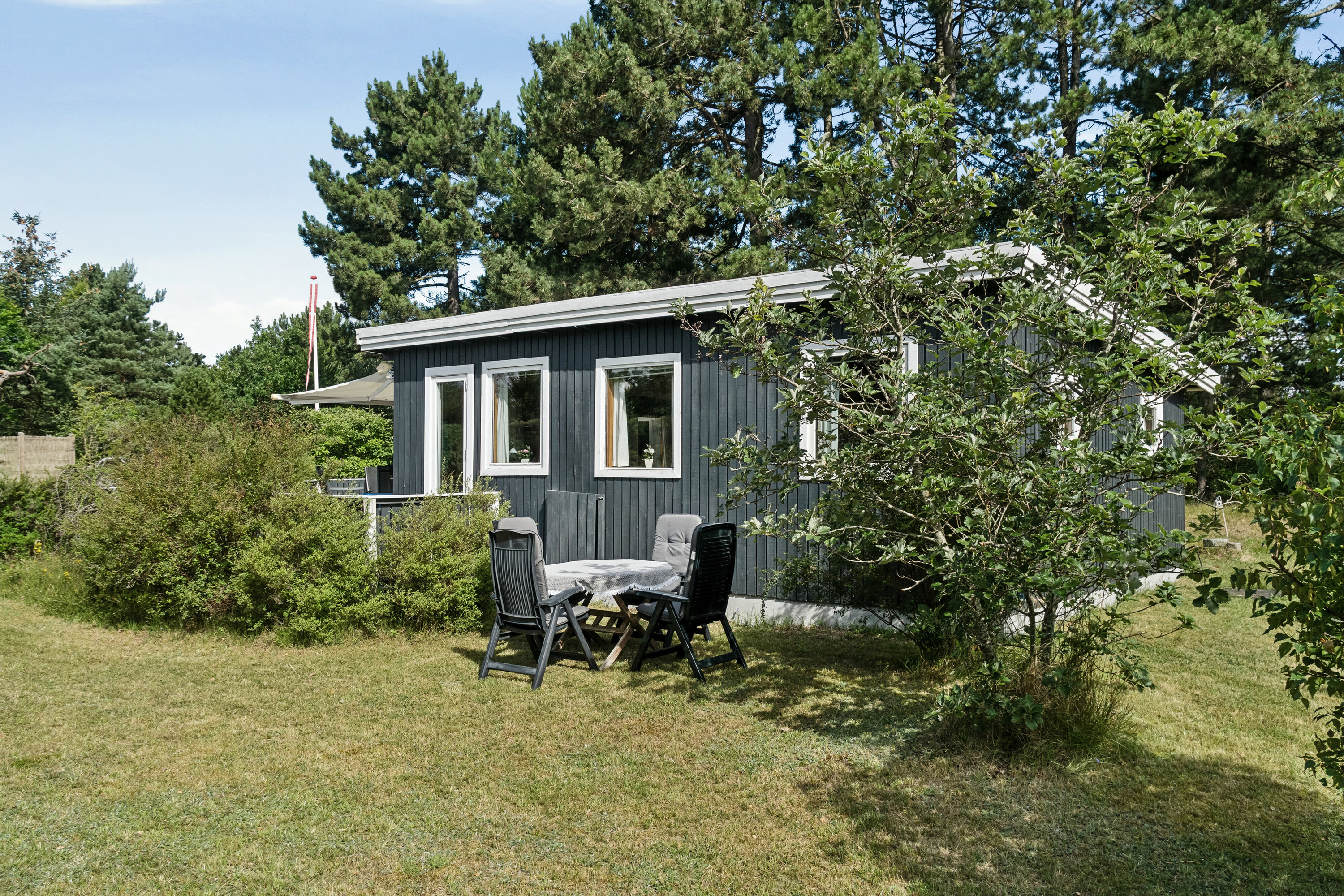 Fremhævet set fra haven billede i fuldskærmstilstand. Billede af Odinsvej 3A, 4500 Nykøbing Sj