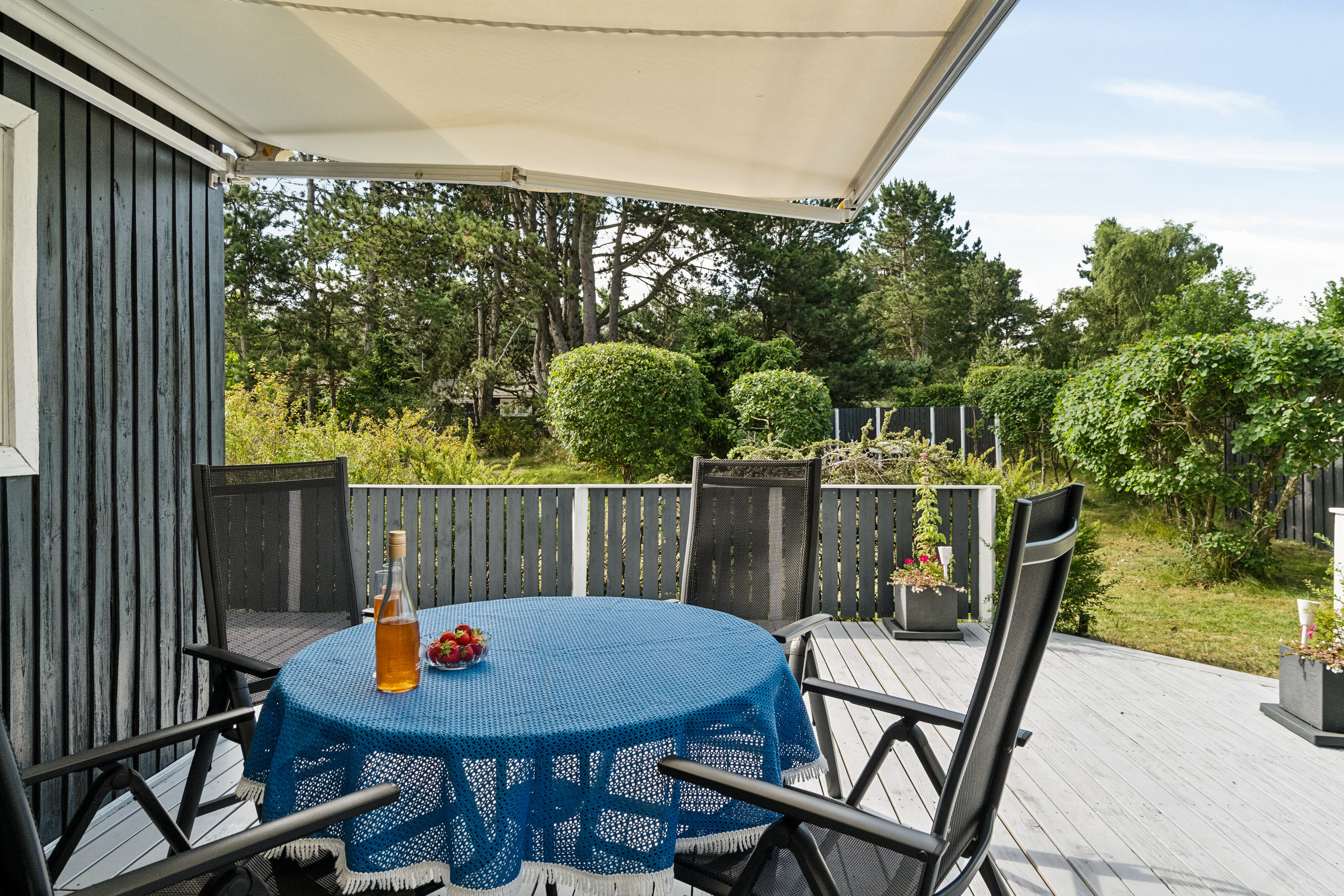 Fremhævet overdækket terrasse billede i fuldskærmstilstand. Billede af Odinsvej 3A, 4500 Nykøbing Sj