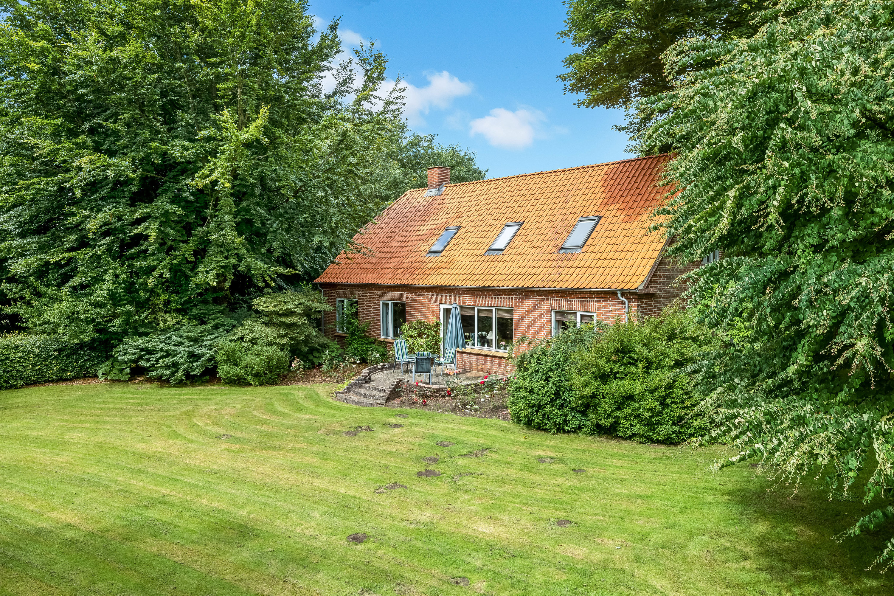 Fremhævet facade billede i fuldskærmstilstand. Billede af Højbyvej 2, Borris, 6900 Skjern