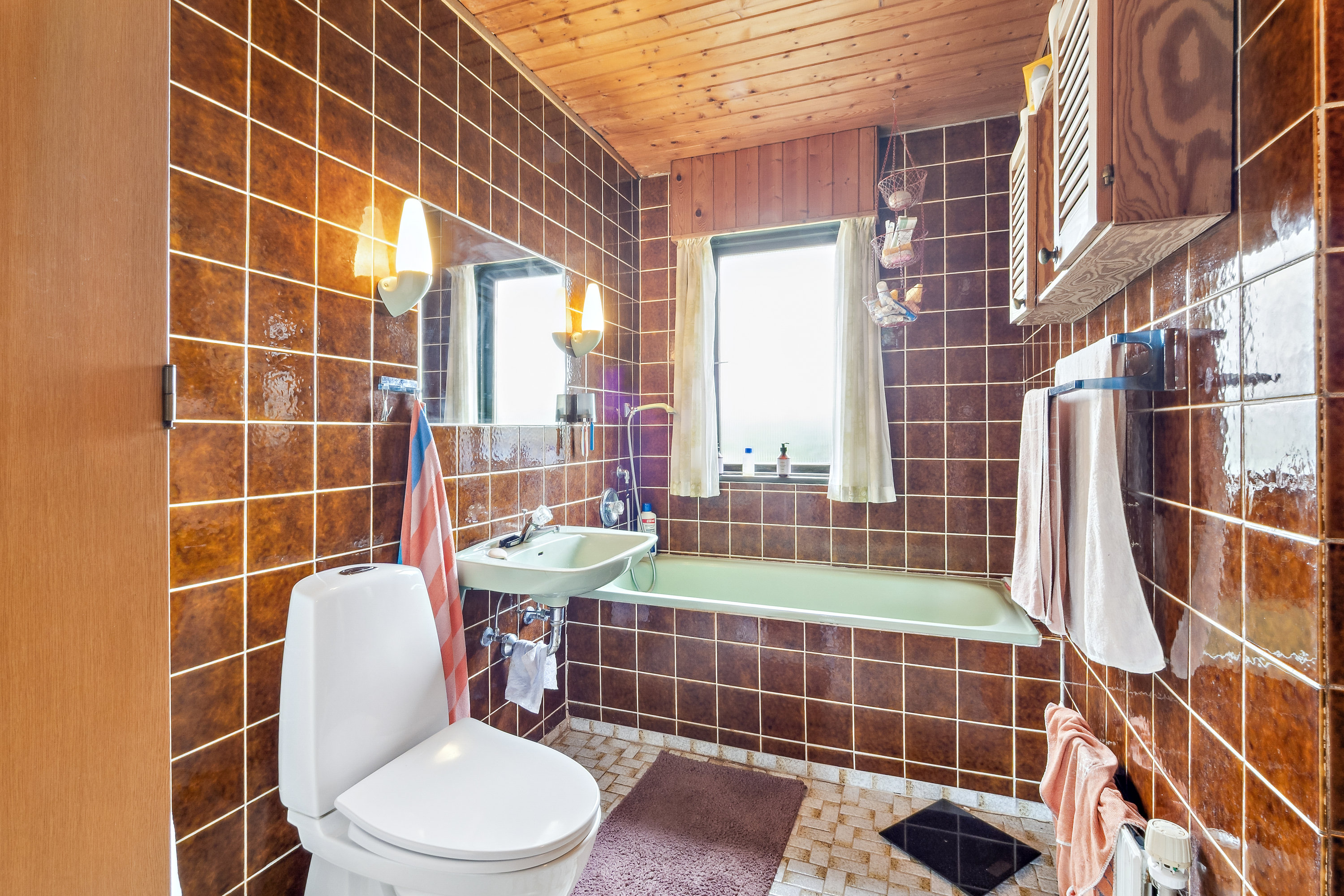 Fremhævet badeværelse billede i fuldskærmstilstand. Billede af Marianevej 2, Vinde, 7800 Skive